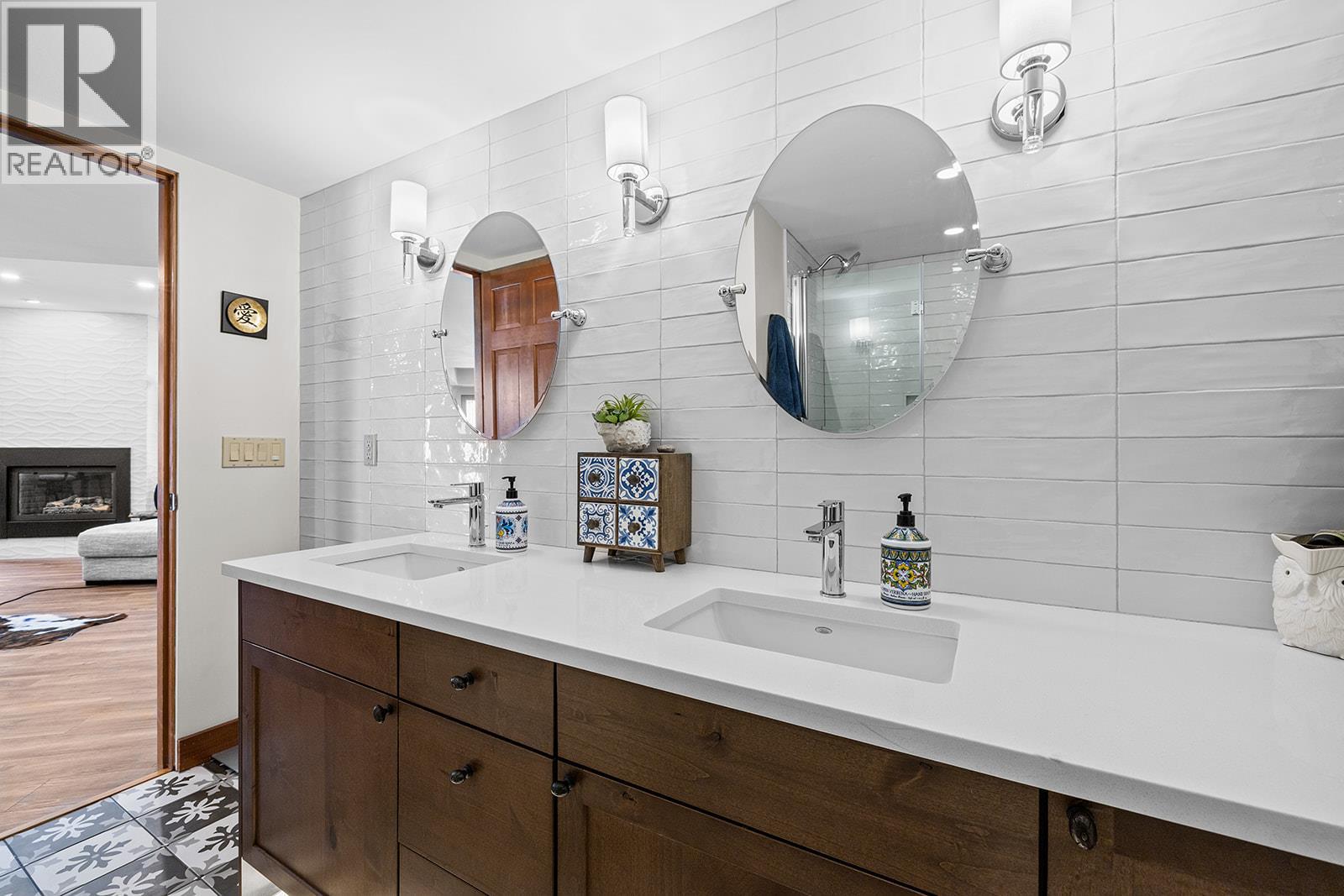  1682 Larkridge Court, Kelowna