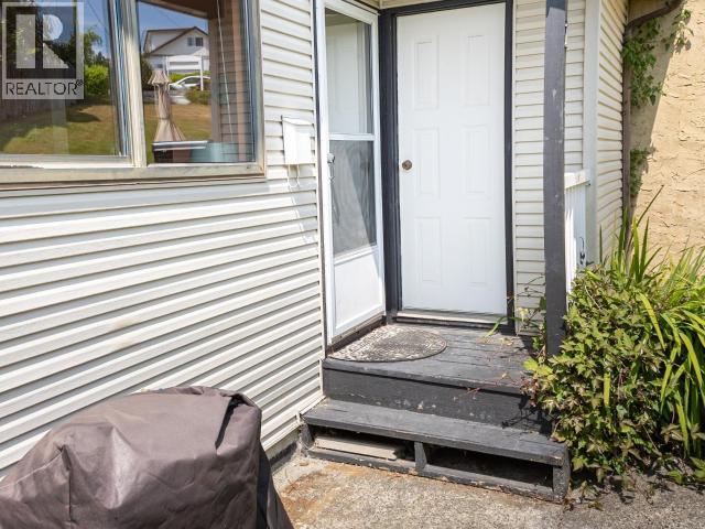 1-4651 HARVIE AVE, Powell River