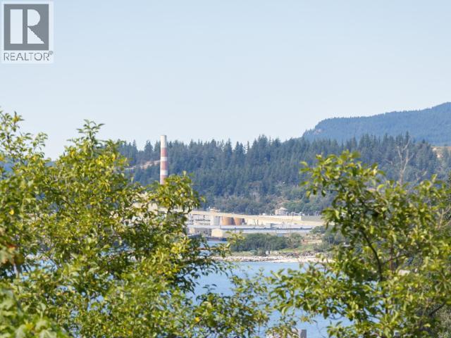 1-4651 HARVIE AVE, Powell River