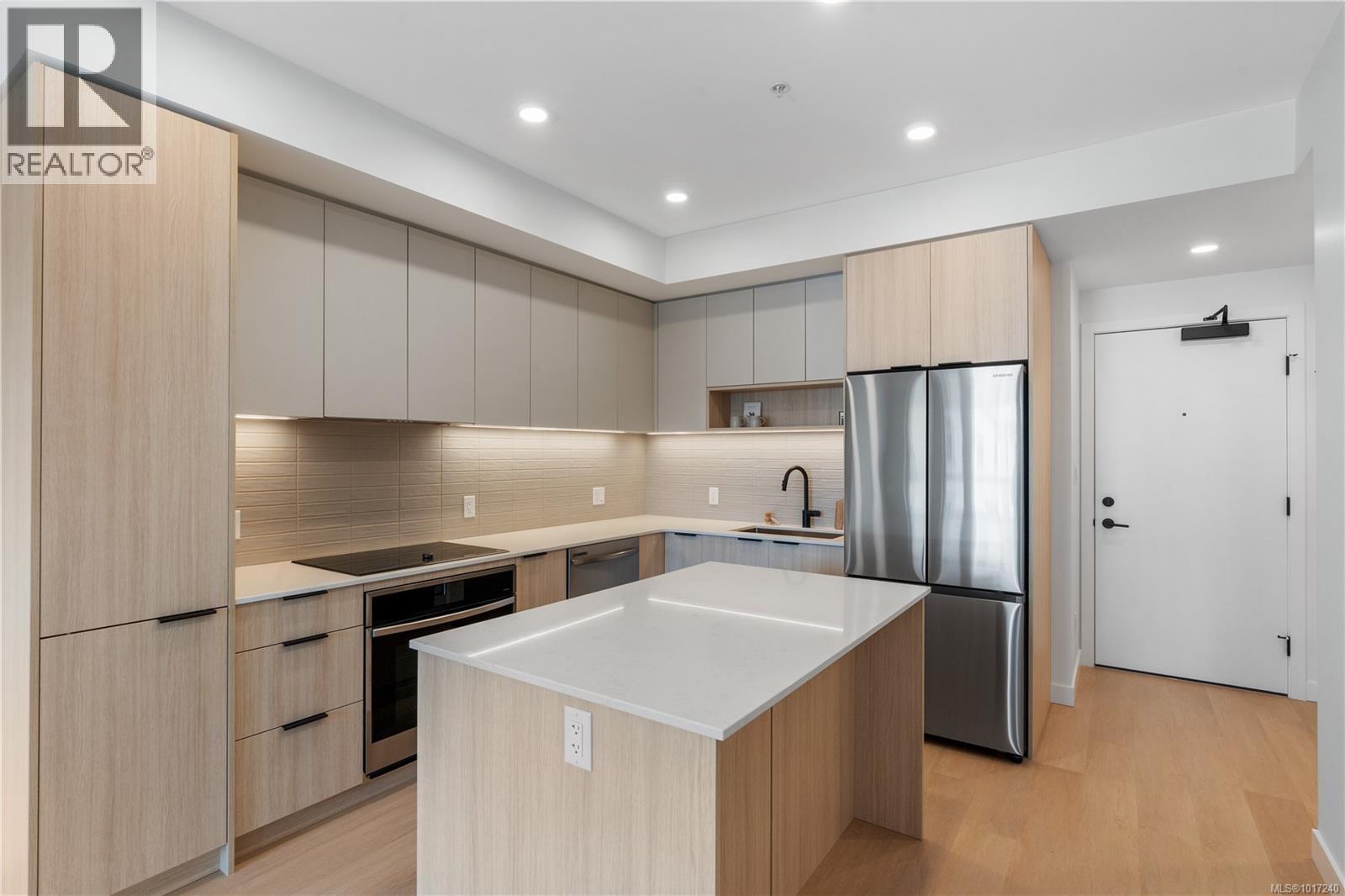 308 3564B Ryder Hesjedal Way, Colwood