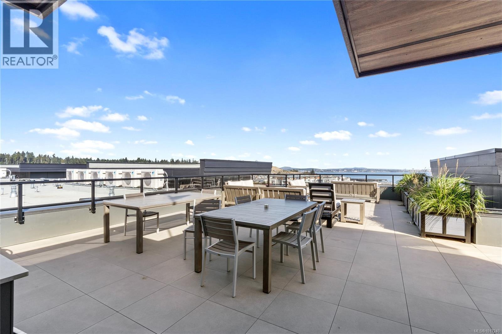 308 3564B Ryder Hesjedal Way, Colwood