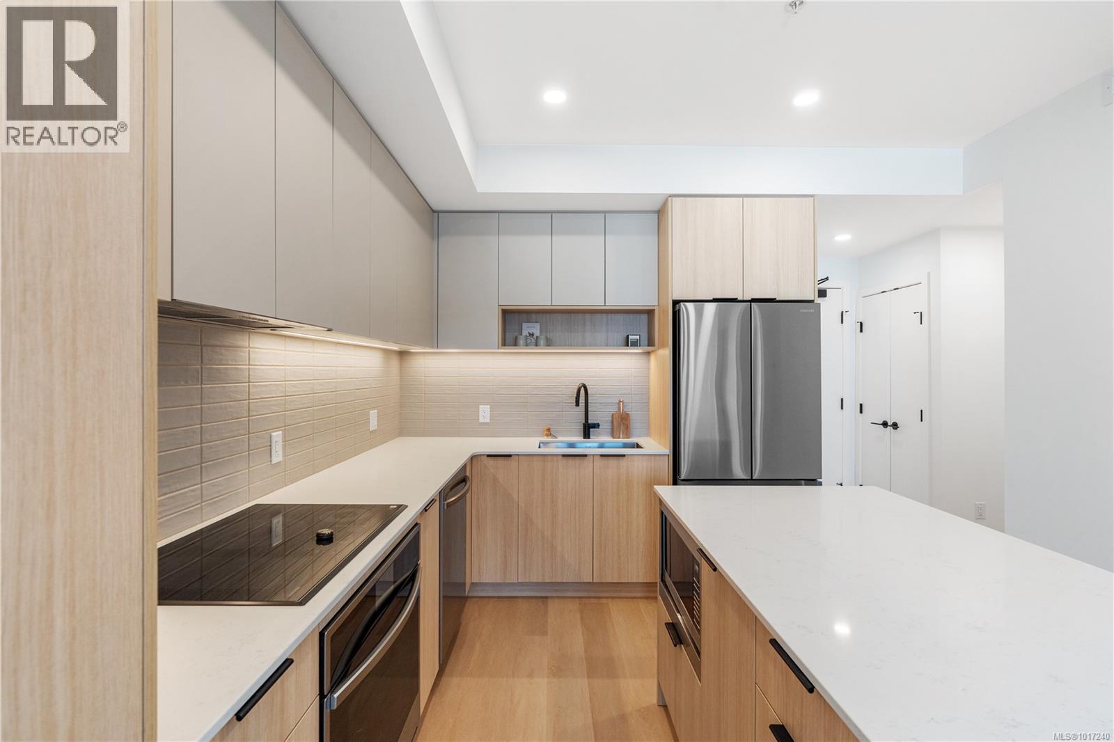 308 3564B Ryder Hesjedal Way, Colwood