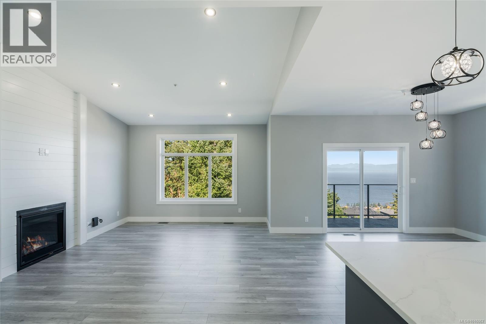 124 Hawk Point Rd, Nanaimo