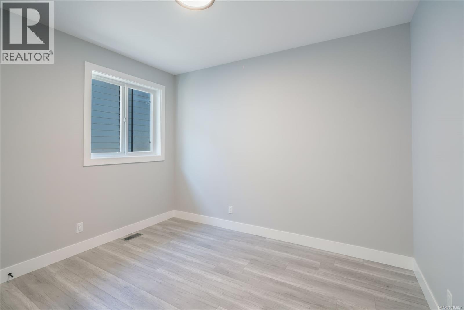 124 Hawk Point Rd, Nanaimo