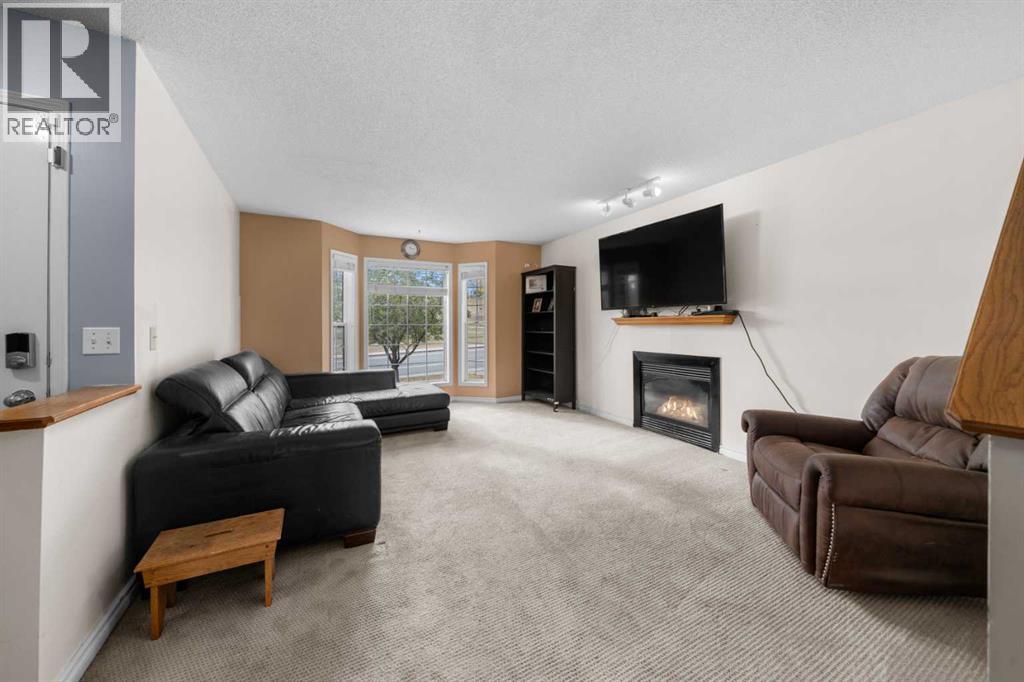 Single Family House for Sale in  Hidden Valley Drive NW Hidden Valley Calgary 