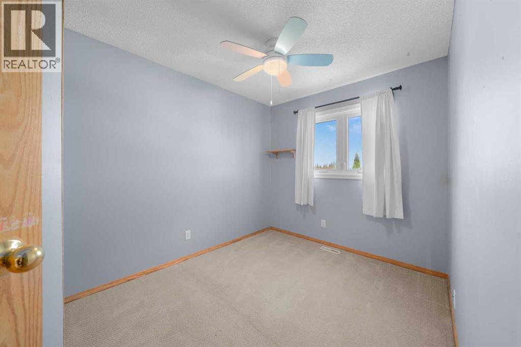 Single Family House for Sale in  Hidden Valley Drive NW Hidden Valley Calgary 