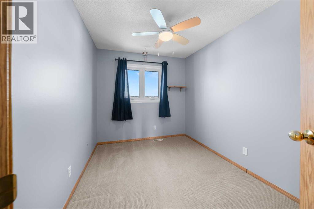 Single Family House for Sale in  Hidden Valley Drive NW Hidden Valley Calgary 