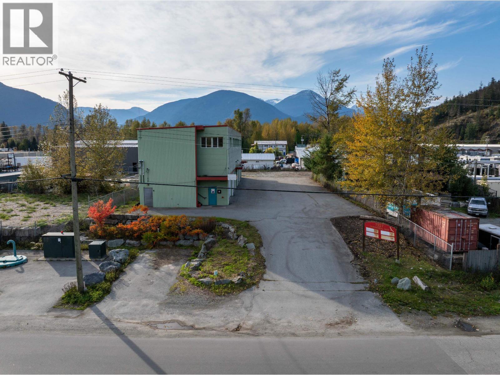 Industrial in Pemberton - Image 11