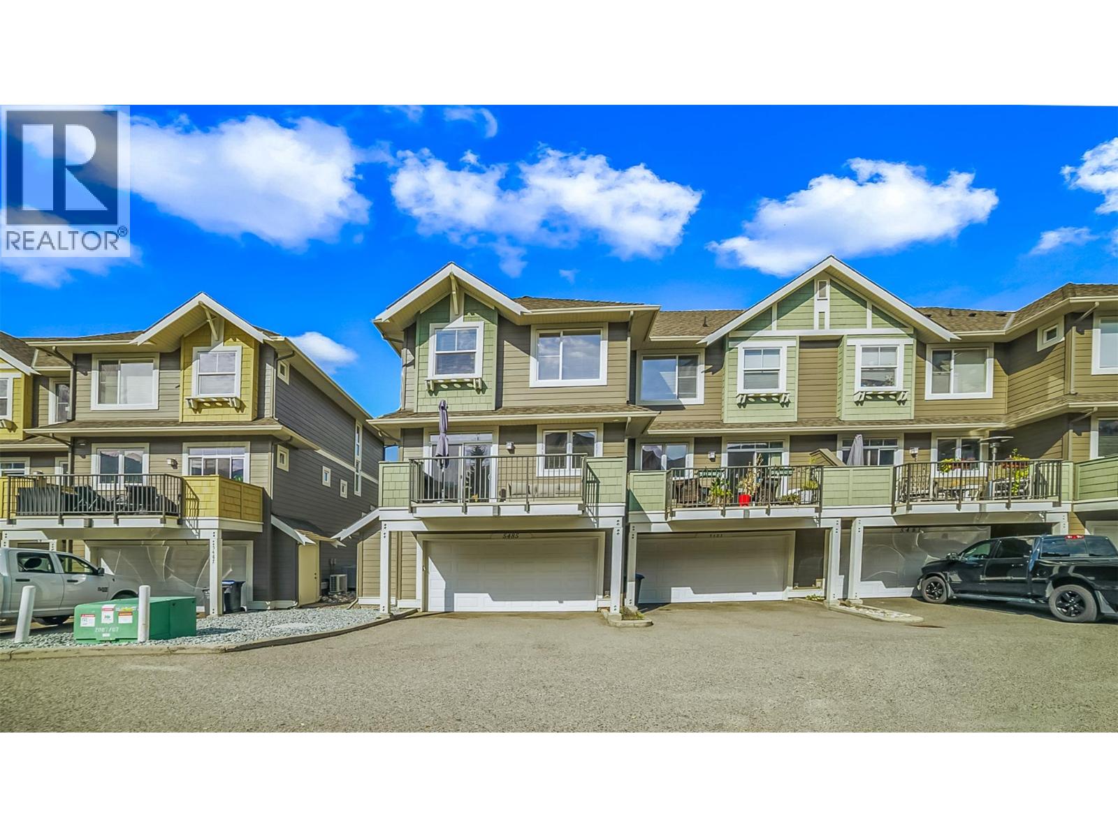 5485 South Perimeter Way, Kelowna - Exteriors - Full Complex View - Photo 10