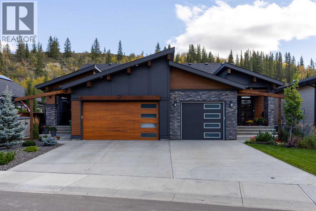 84 Riviera Court, Cochrane
