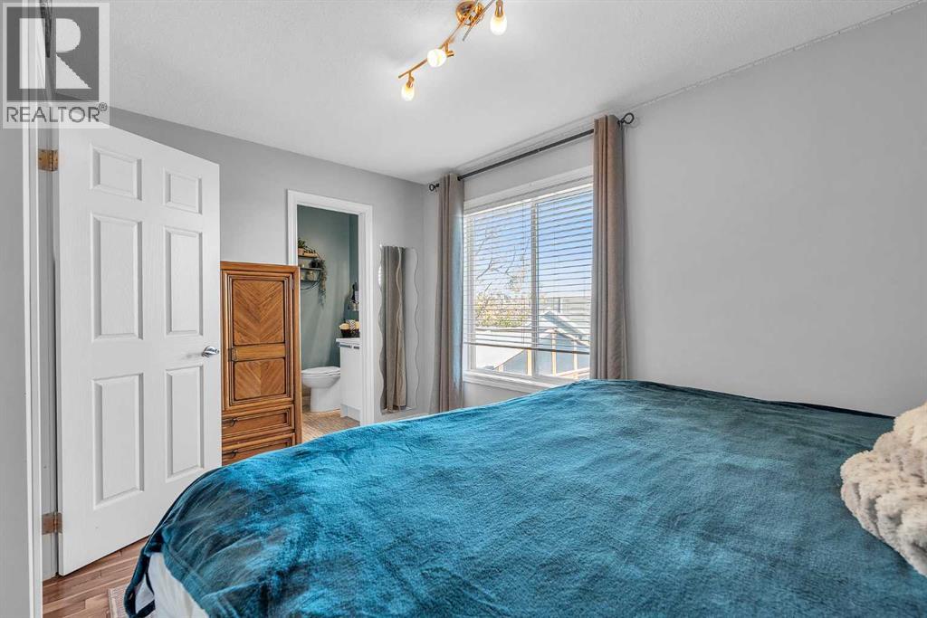Single Family House 4 Level for Sale in  MT. Aberdeen Close SE McKenzie Lake Calgary 