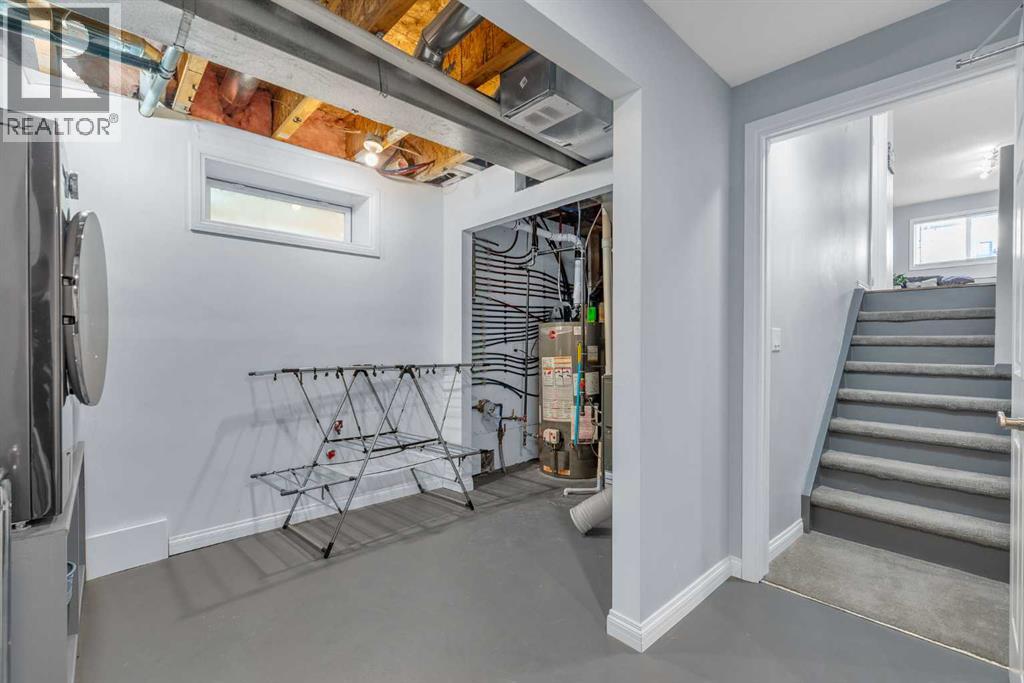 Single Family House 4 Level for Sale in  MT. Aberdeen Close SE McKenzie Lake Calgary 