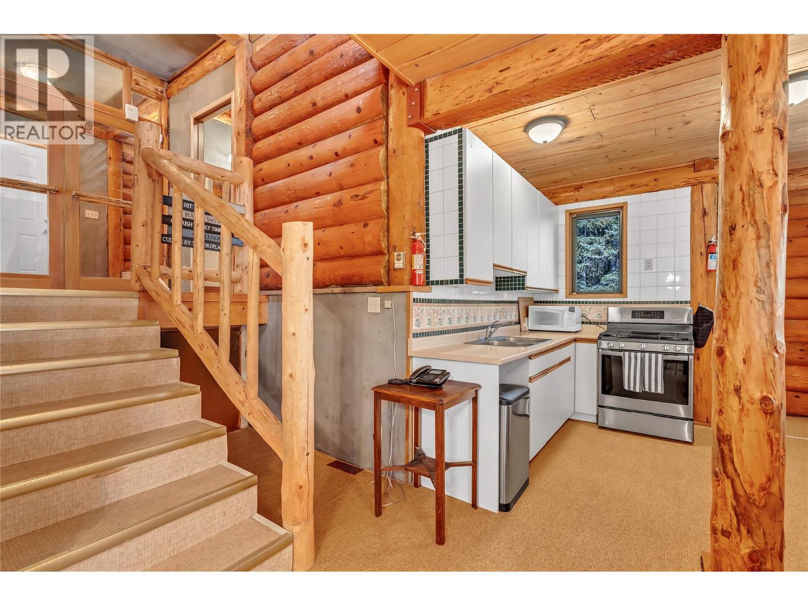 153 Thistle Road, Princeton