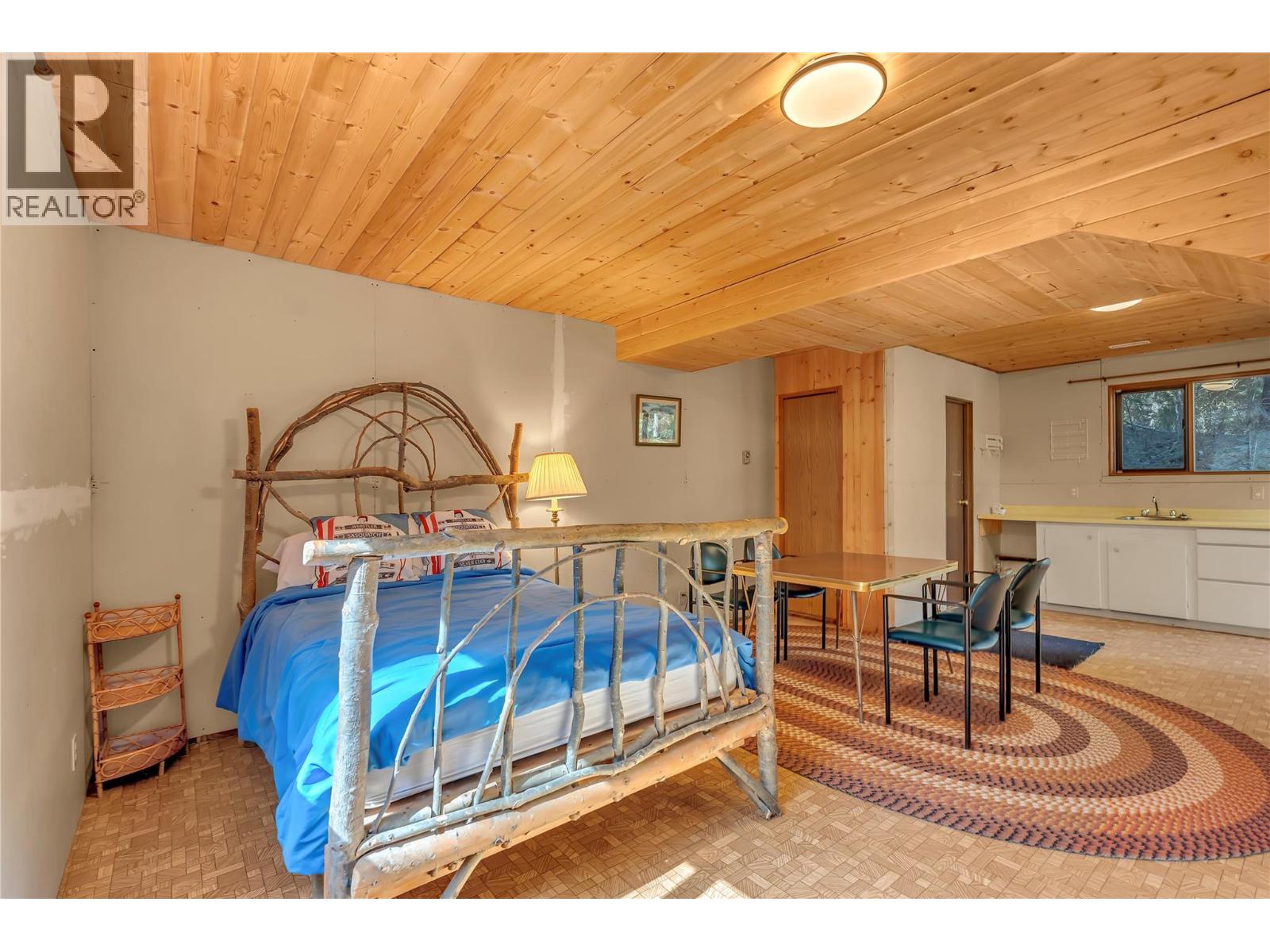 153 Thistle Road, Princeton