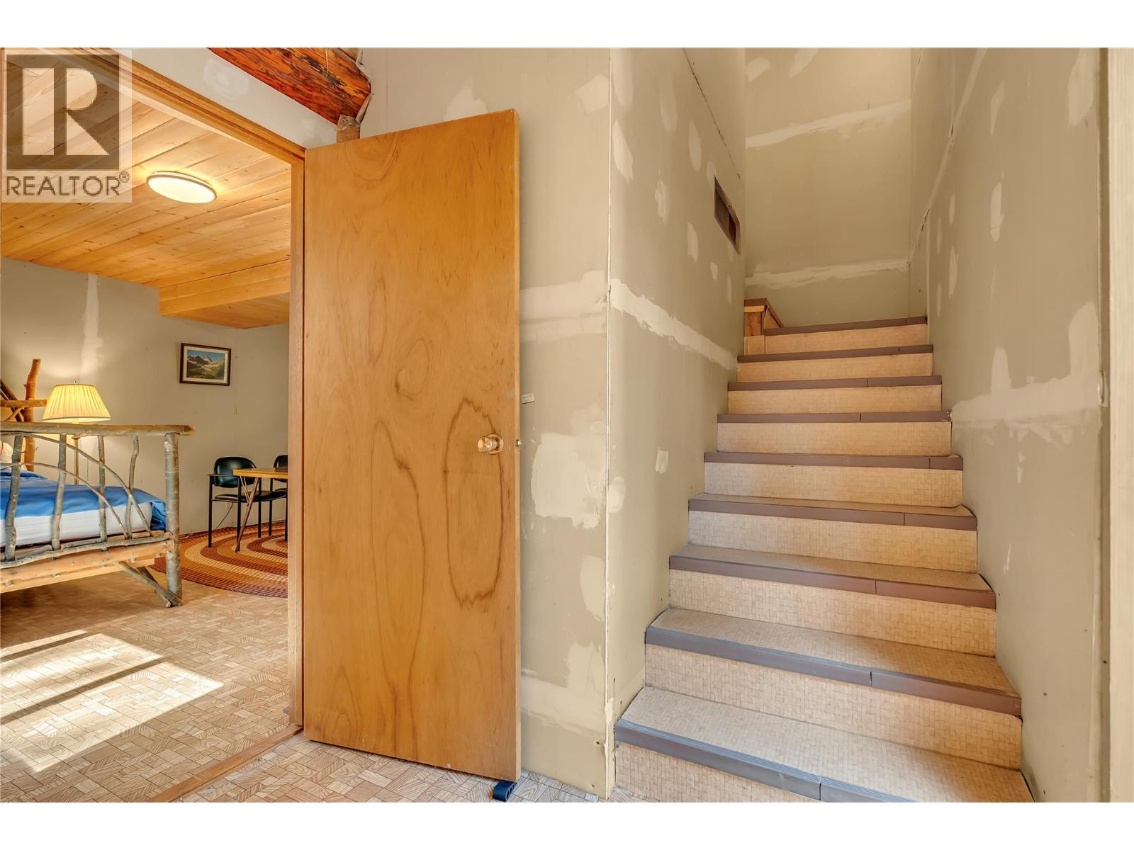 153 Thistle Road, Princeton