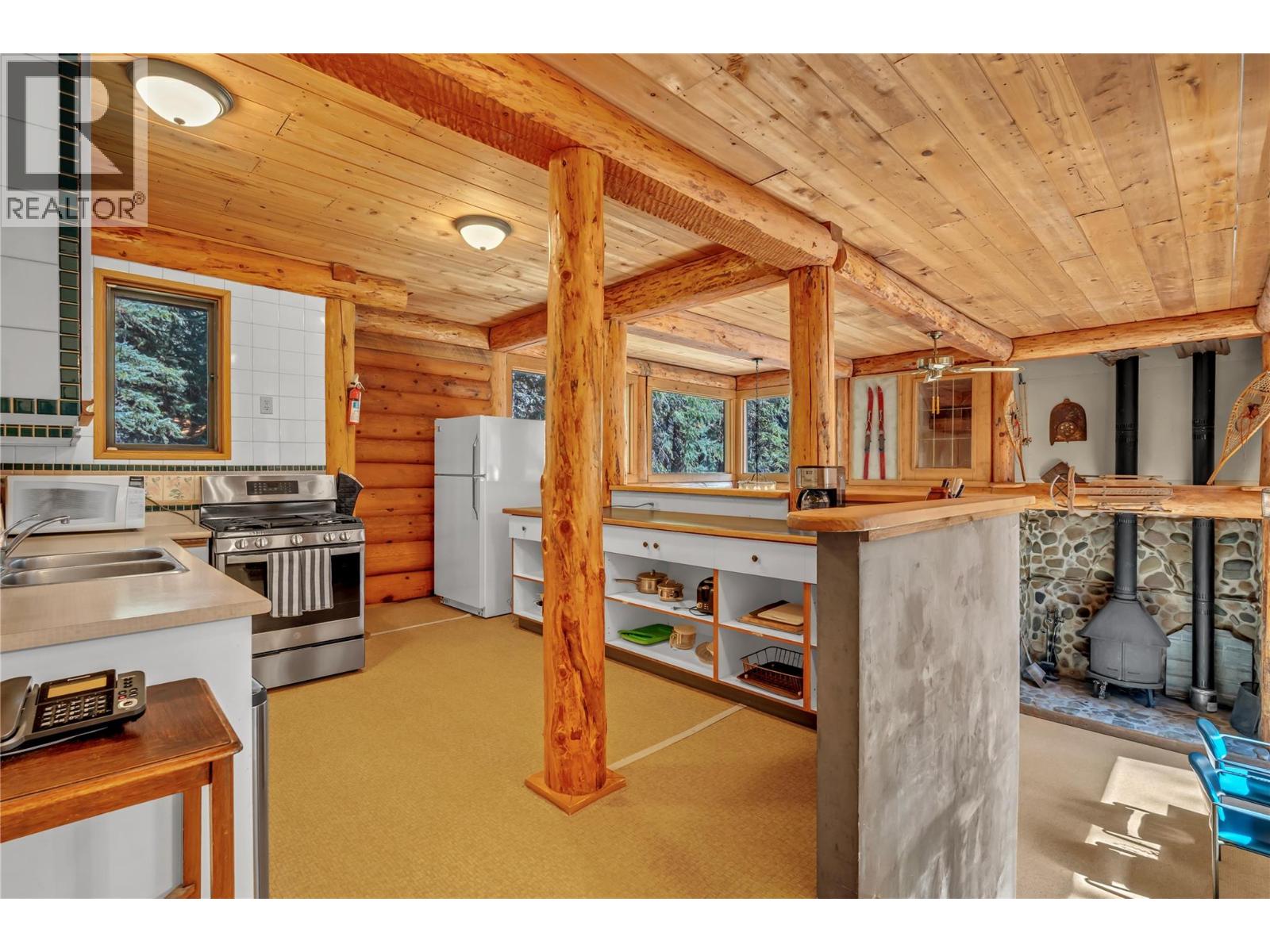 153 Thistle Road, Princeton