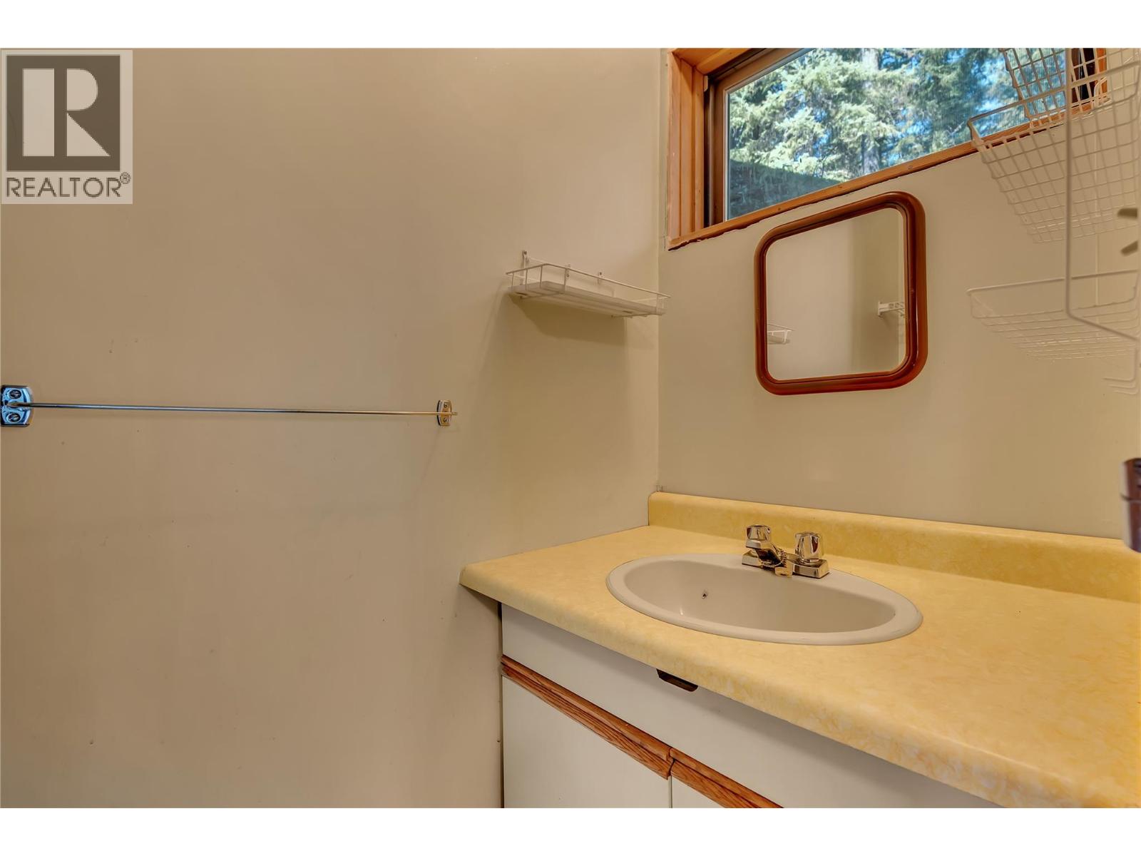 153 Thistle Road, Princeton