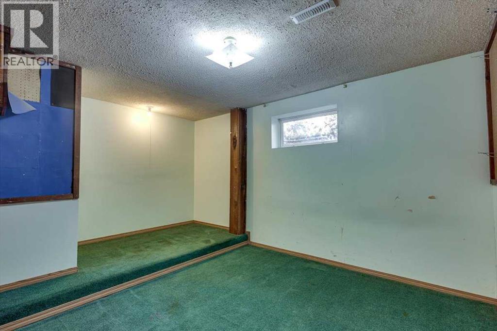104 Nash Street, Red Deer