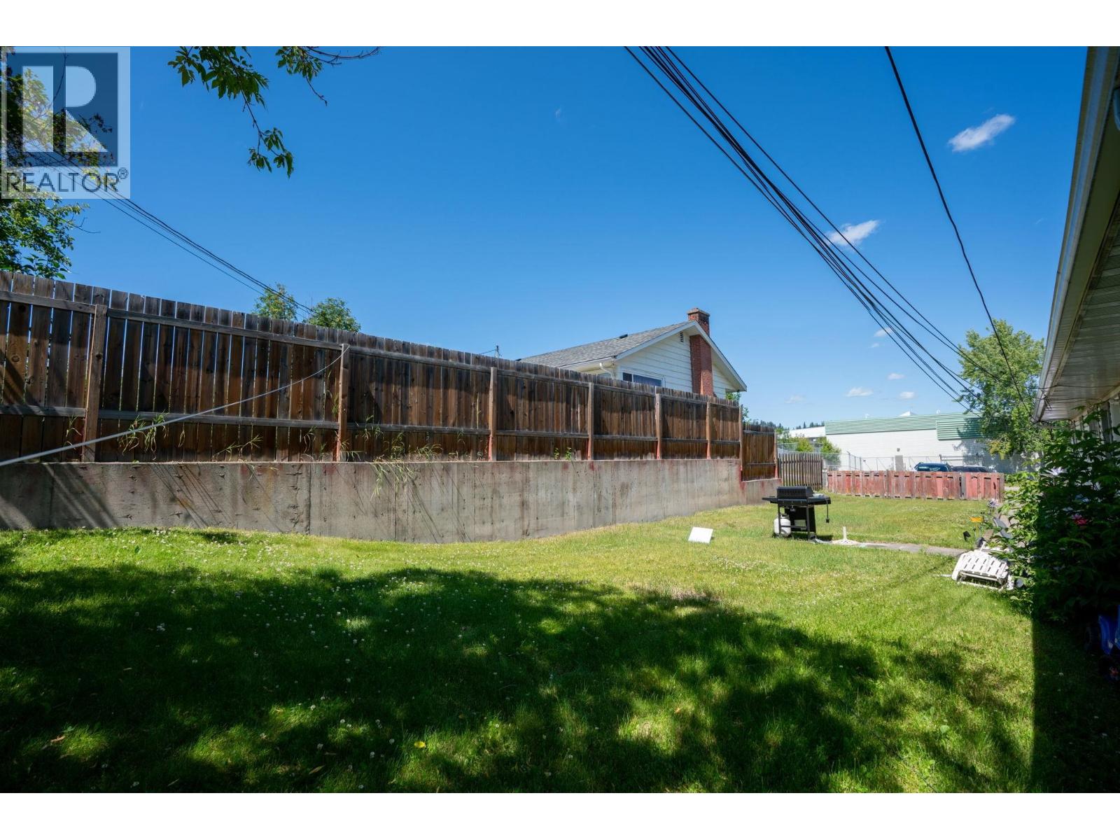 1807 9TH AVENUE, Prince George