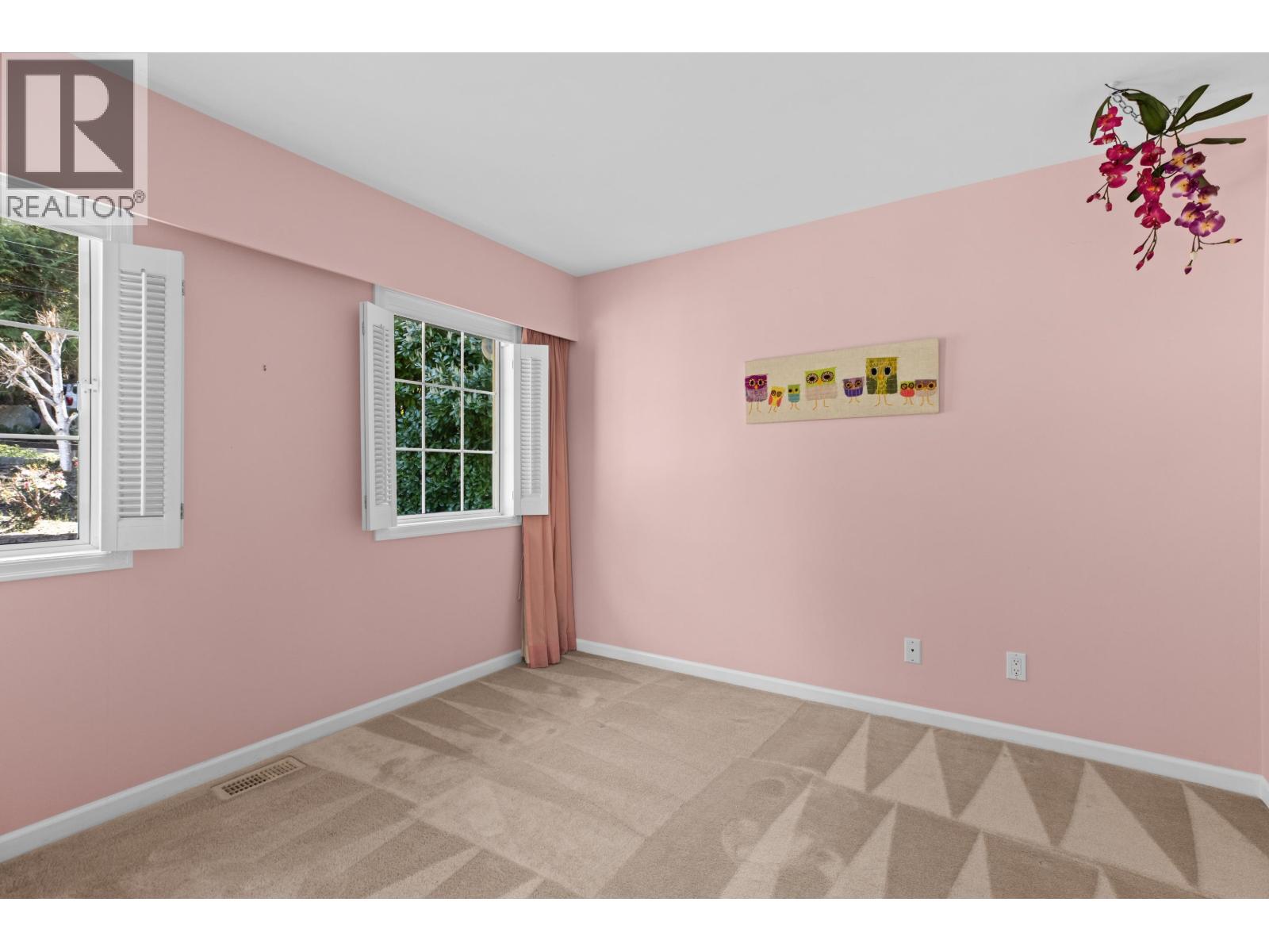 4 STRACHAN POINT ROAD, West Vancouver