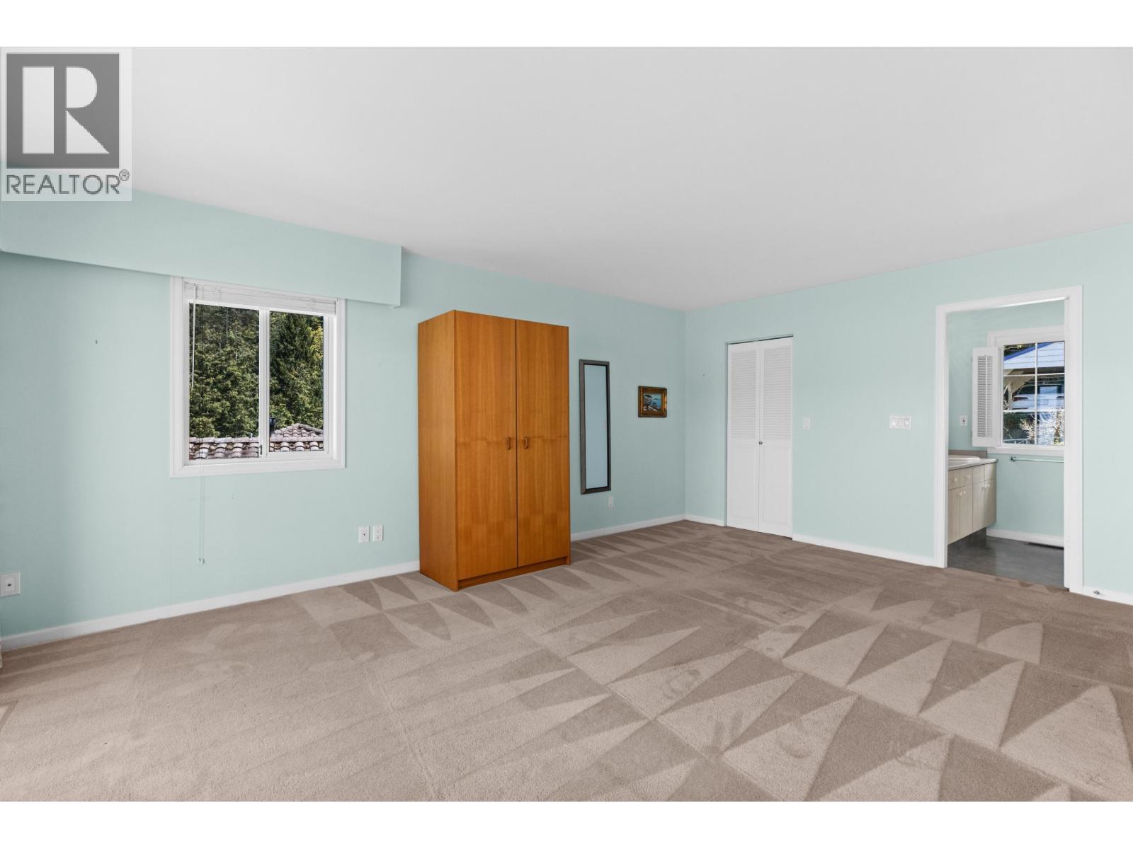 4 STRACHAN POINT ROAD, West Vancouver