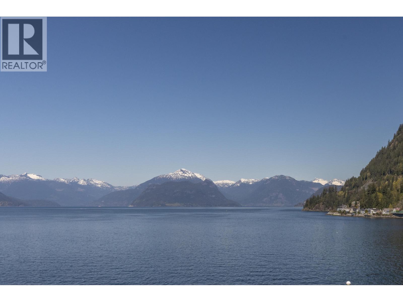 4 STRACHAN POINT ROAD, West Vancouver