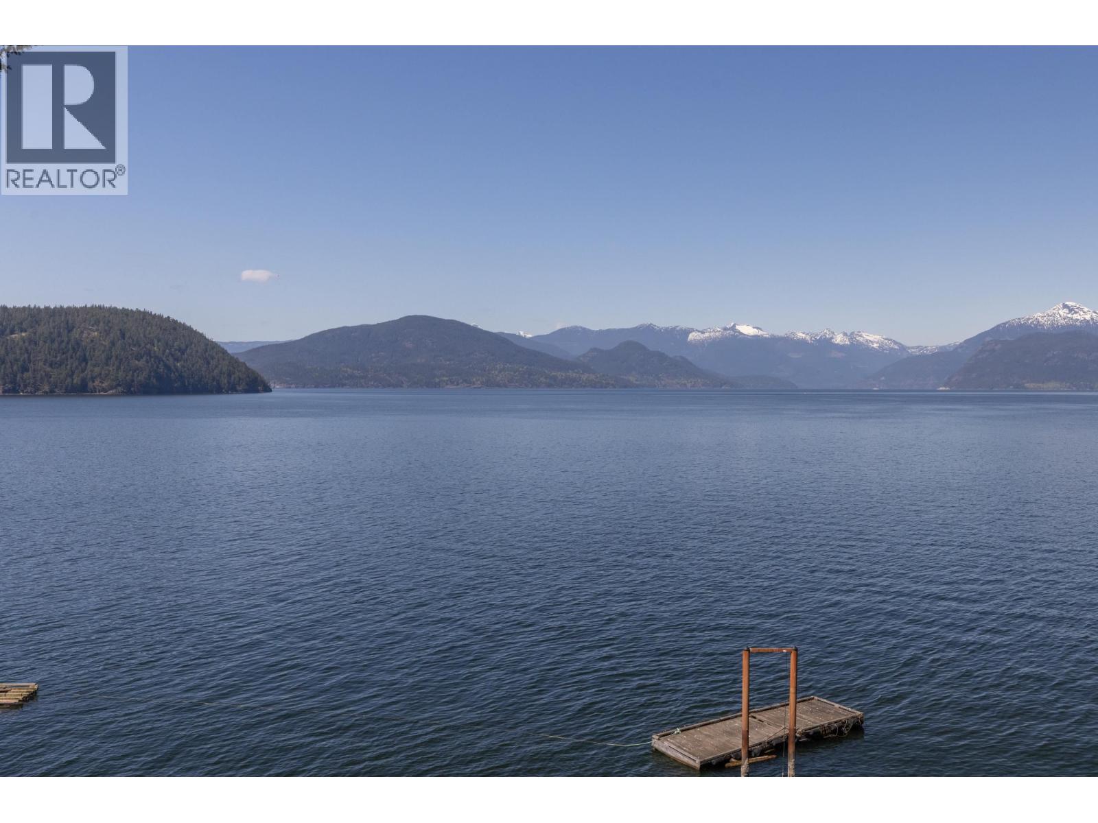 4 STRACHAN POINT ROAD, West Vancouver