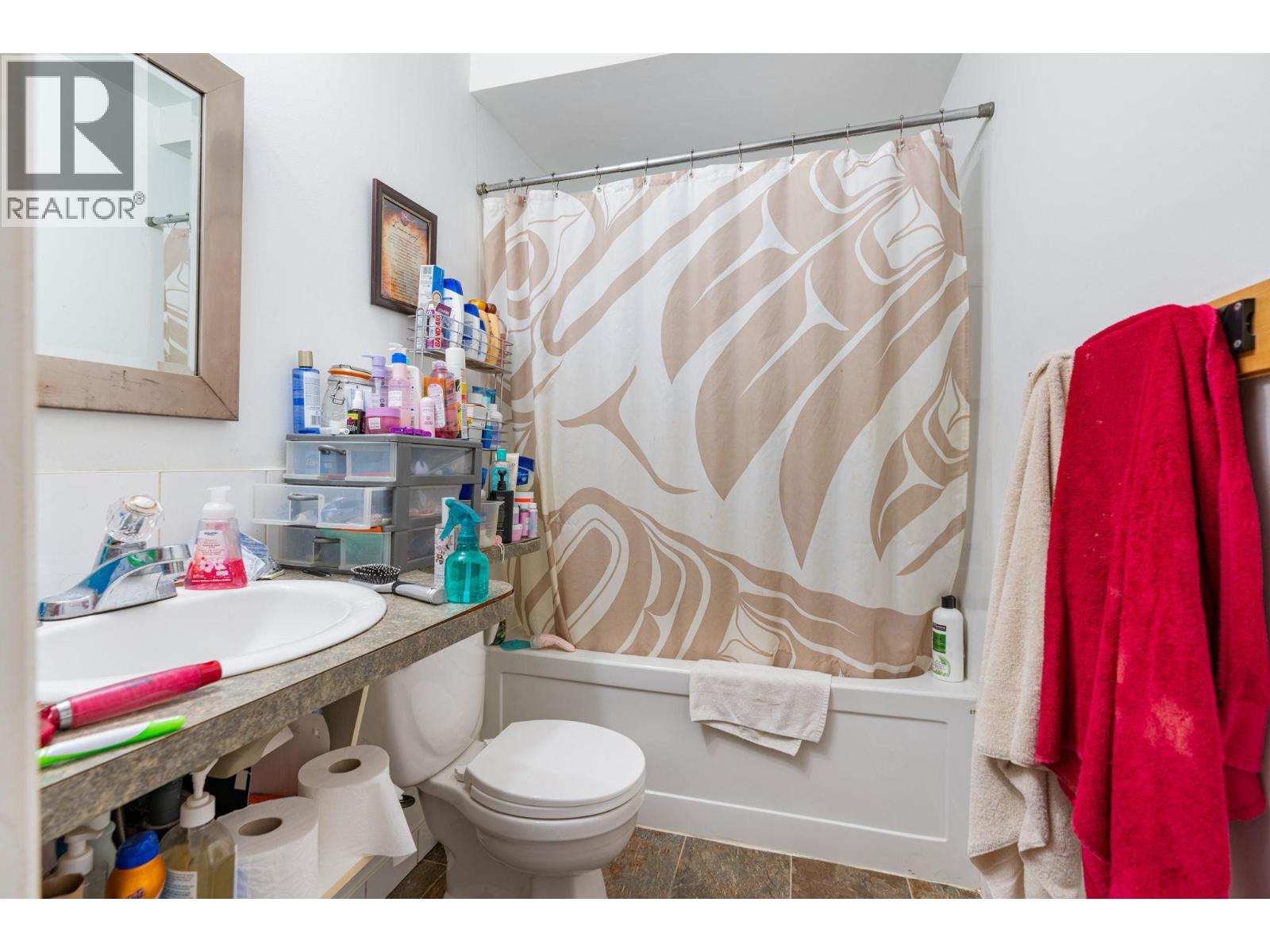 1807 9TH AVENUE, Prince George