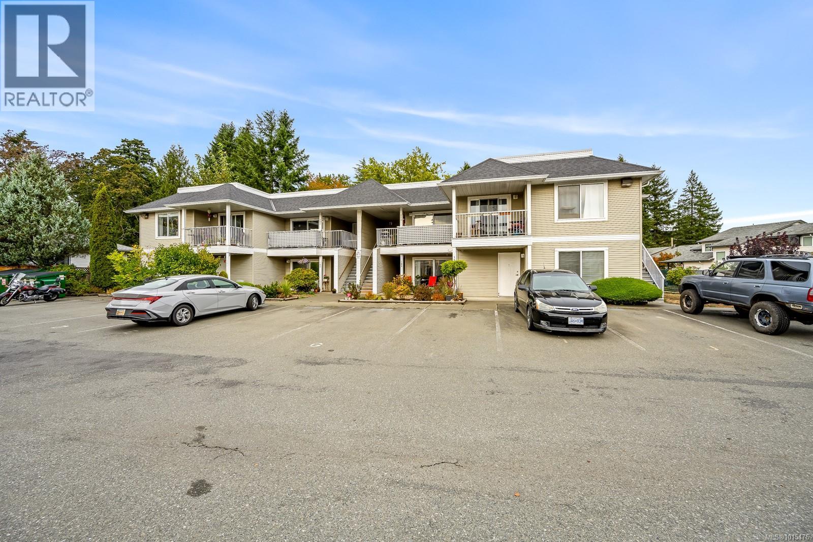 130 Back Rd, Courtenay - Exteriors - Full Complex View - Photo 2