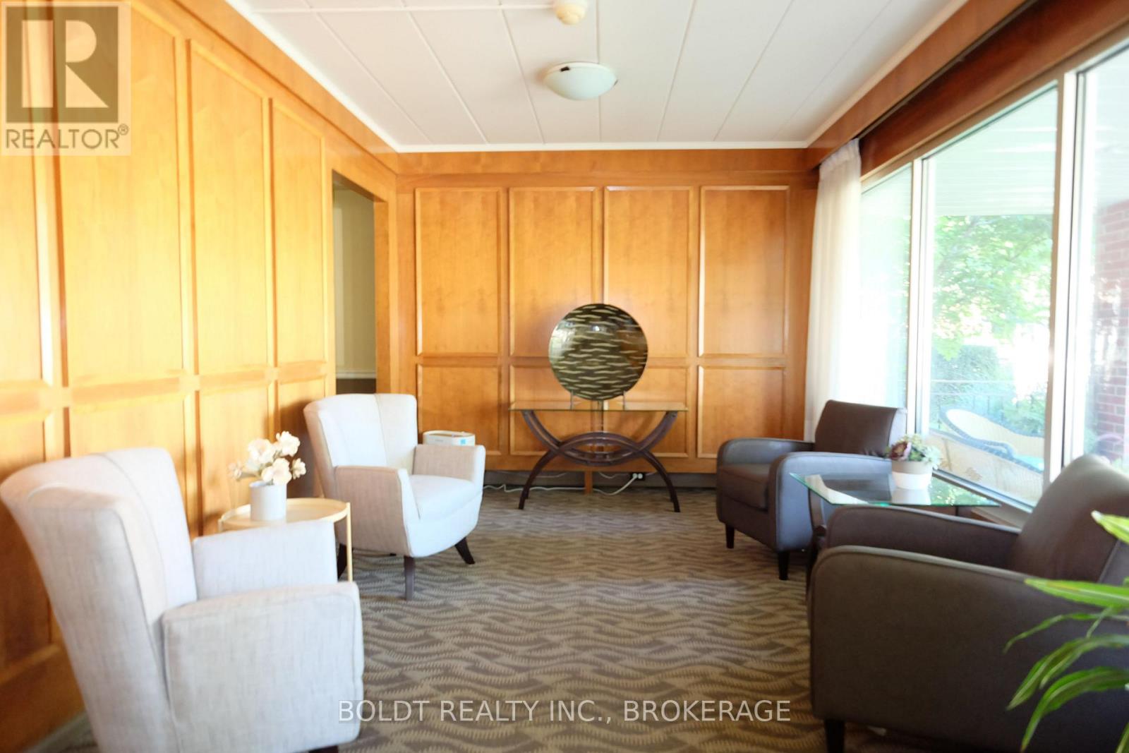 201 - 14 NORRIS PLACE - Photo 4 of 32, St. Catharines (Downtown), Ontario