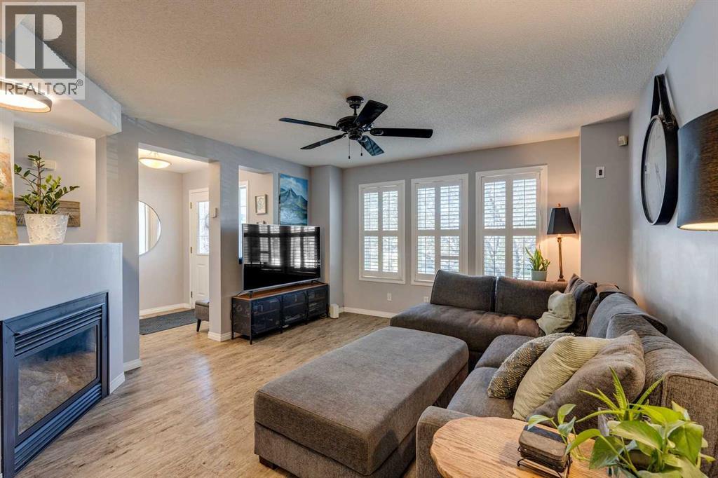 Single Family House for Sale in  Citadel Forest Close NW Citadel Calgary 