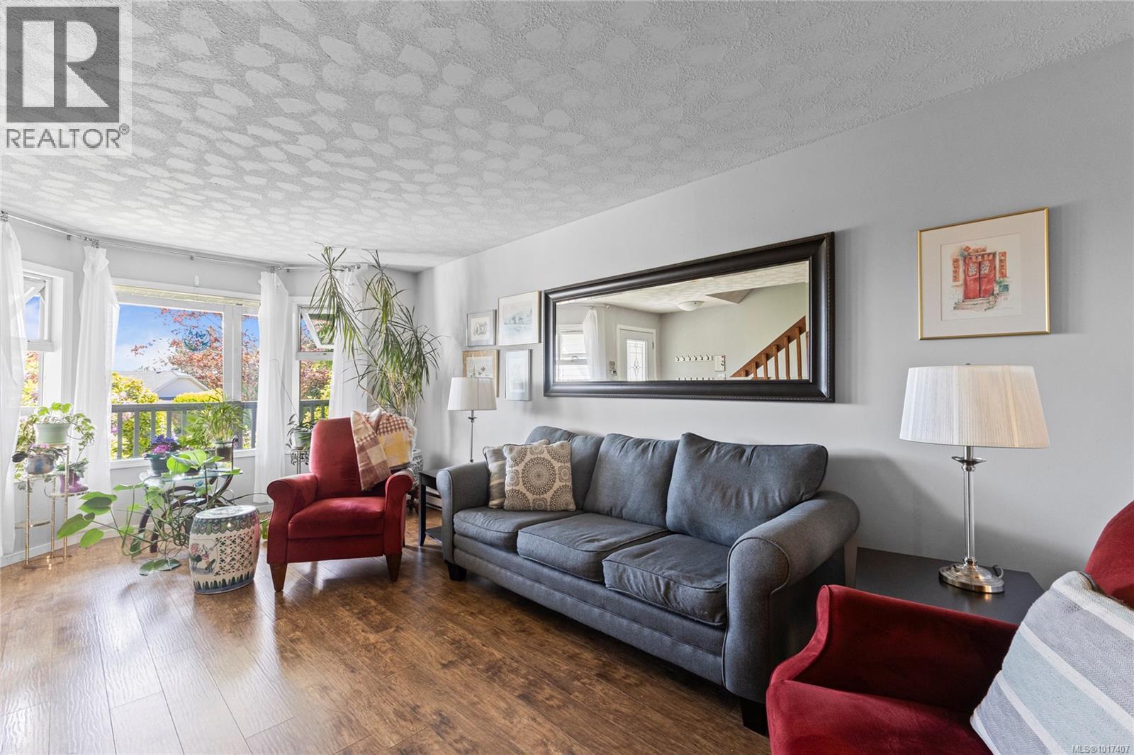 1692 Meadowbrook Dr, Campbell River