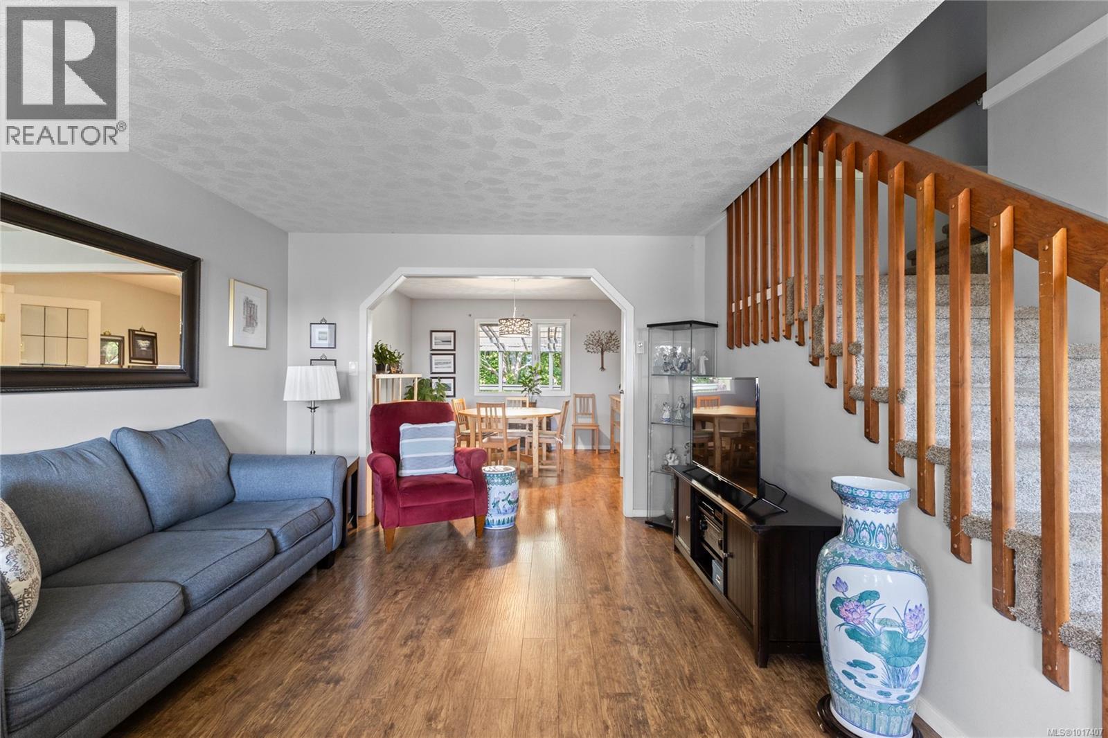 1692 Meadowbrook Dr, Campbell River