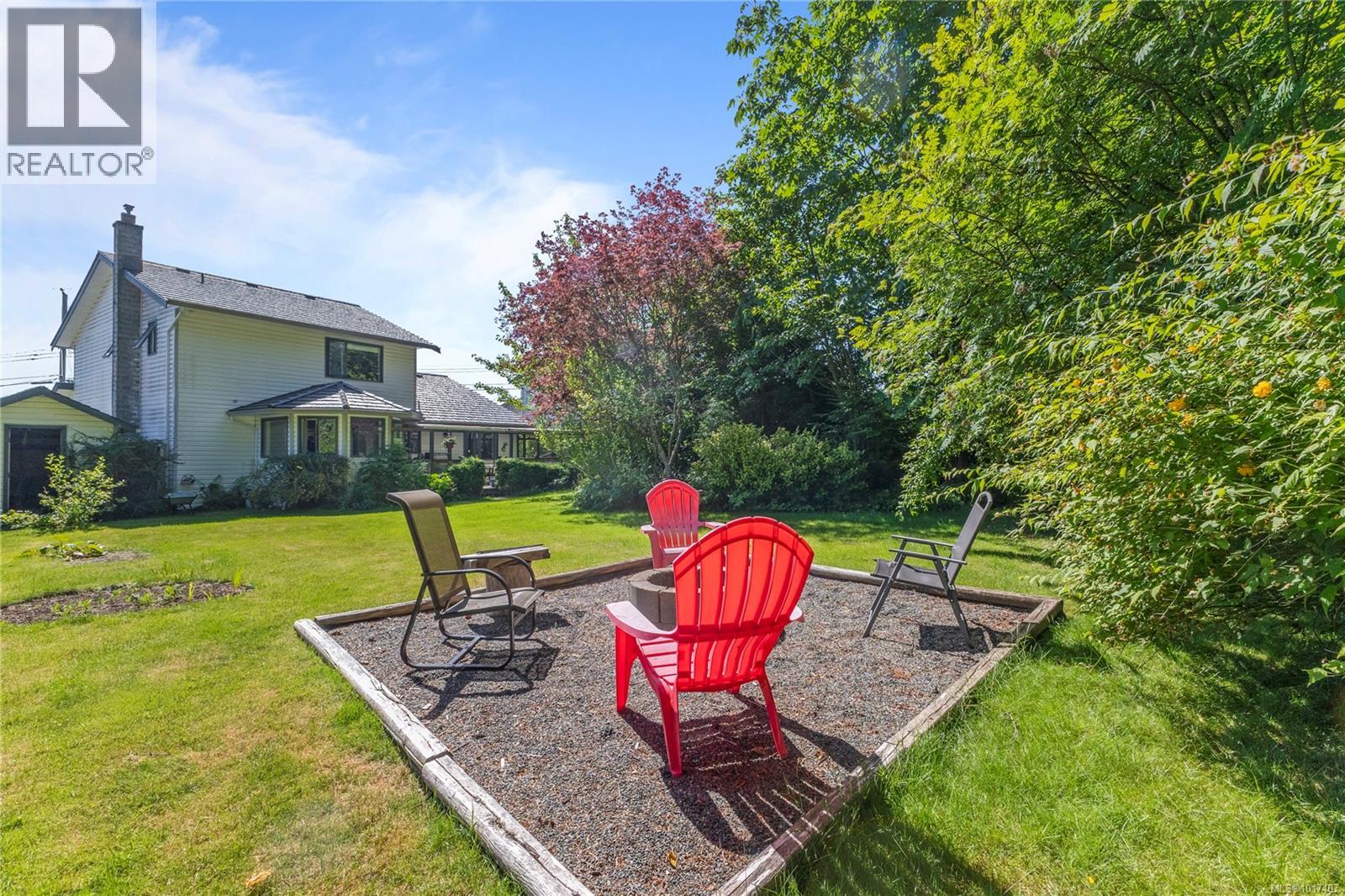 1692 Meadowbrook Dr, Campbell River