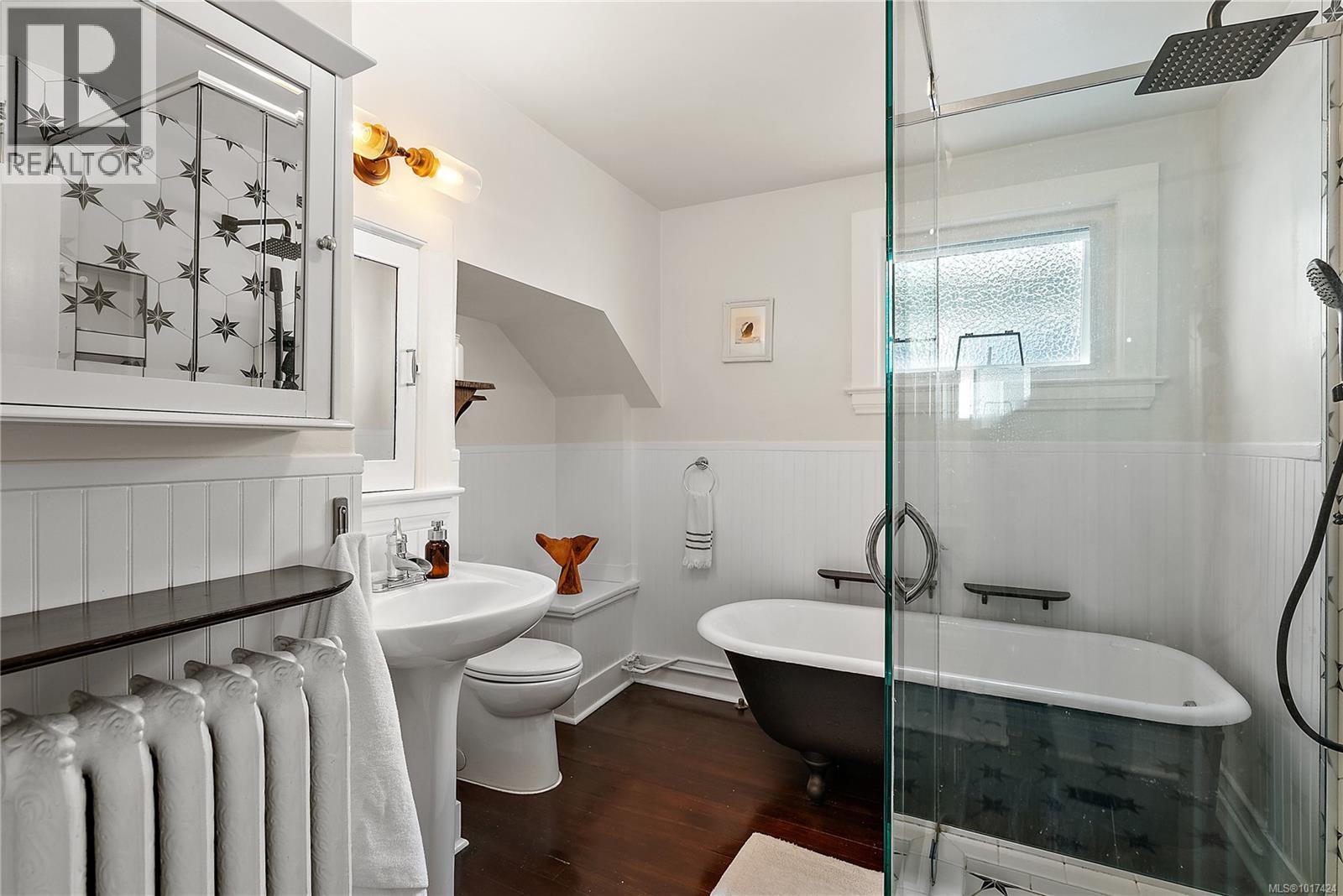  329 Simcoe Street, Victoria