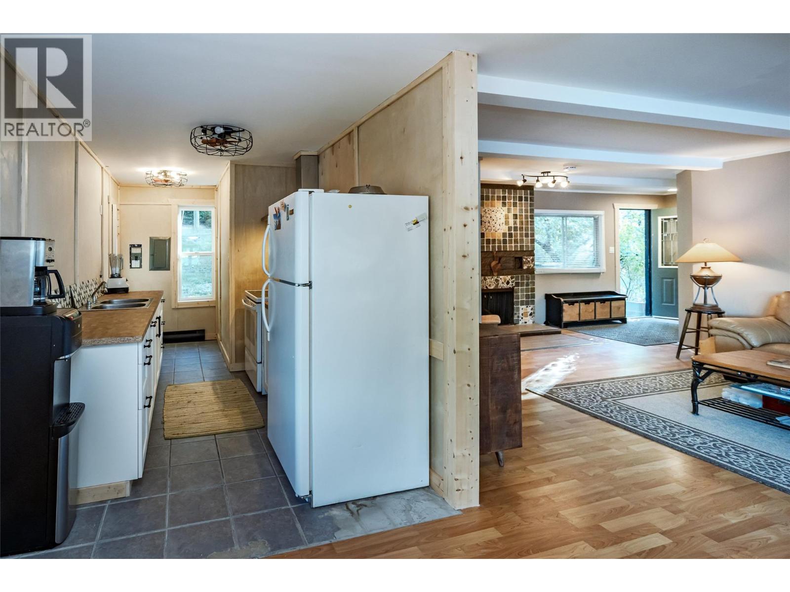 7635 ROSS Road, Nelson