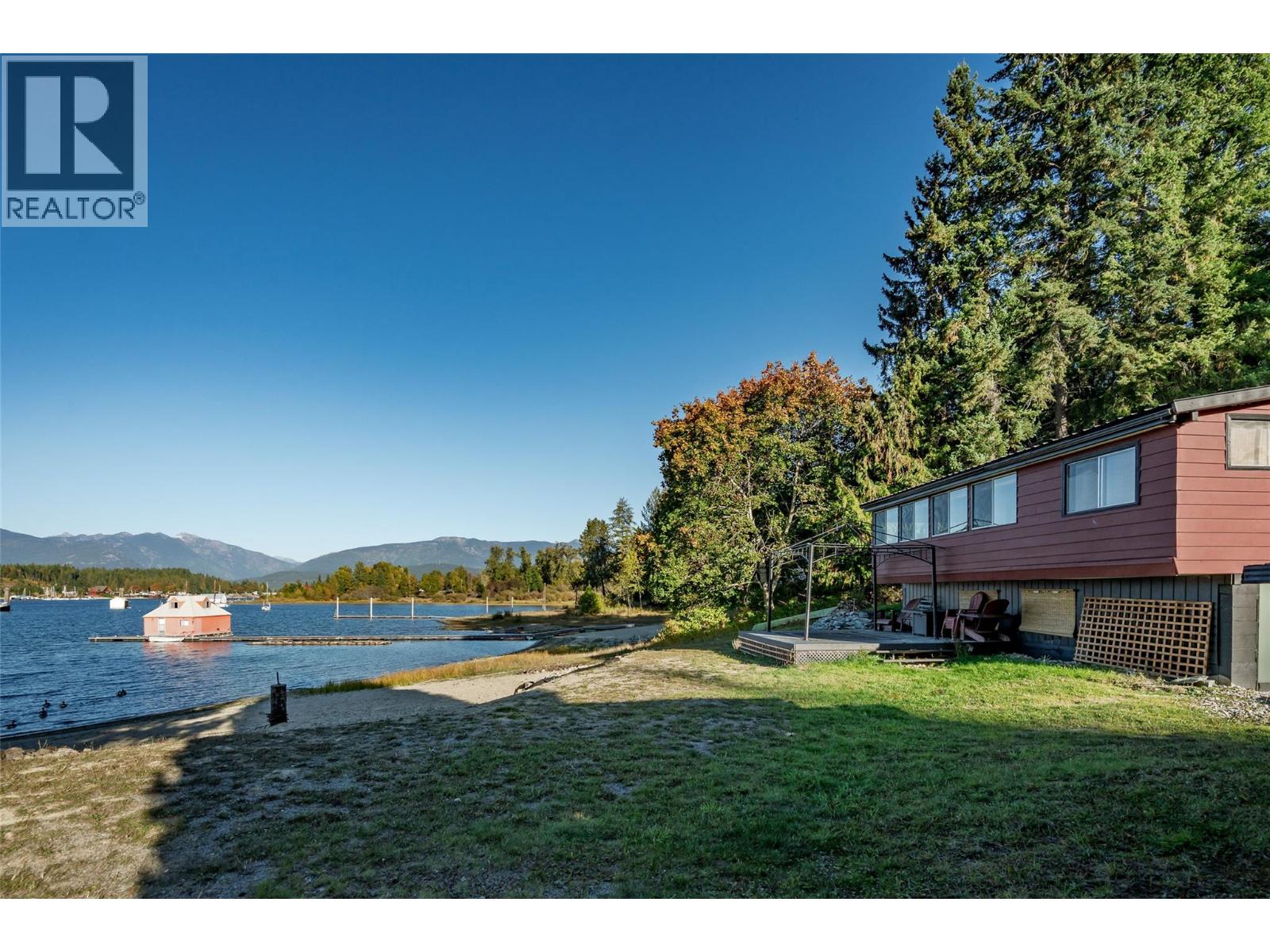 7635 ROSS Road, Nelson