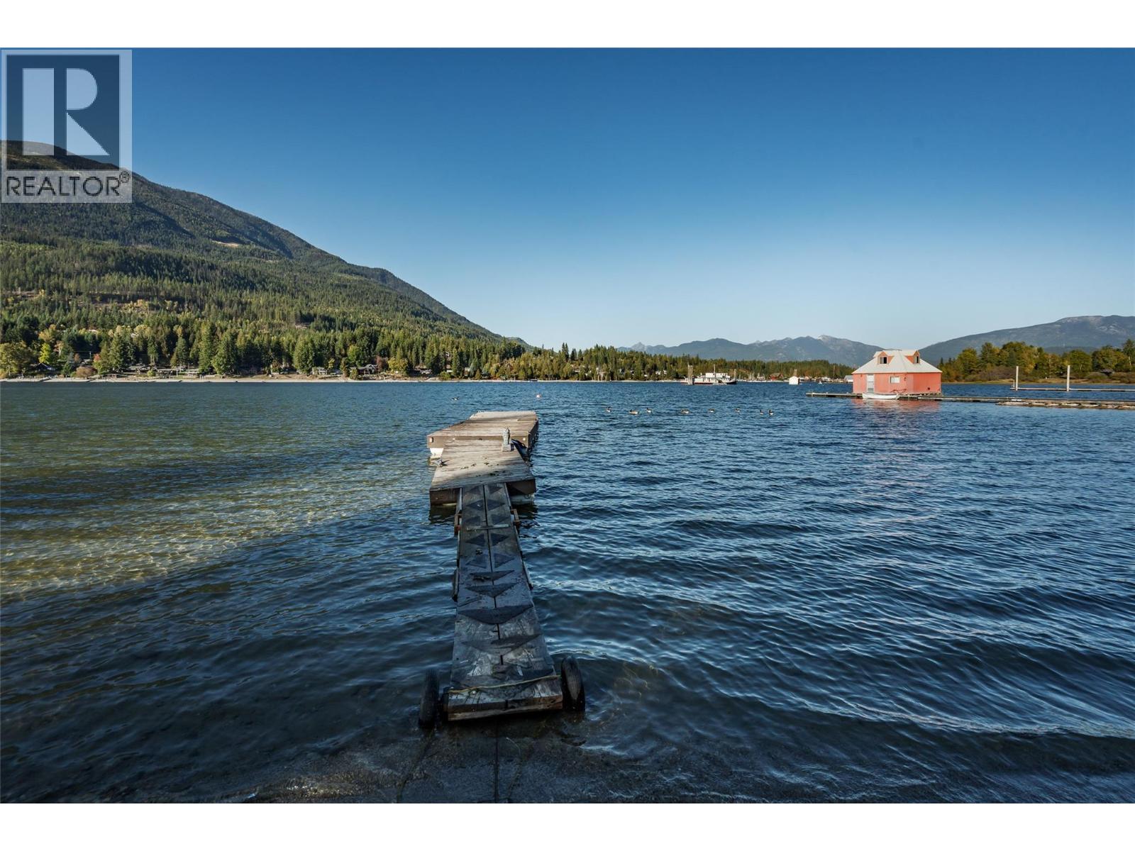 7635 ROSS Road, Nelson