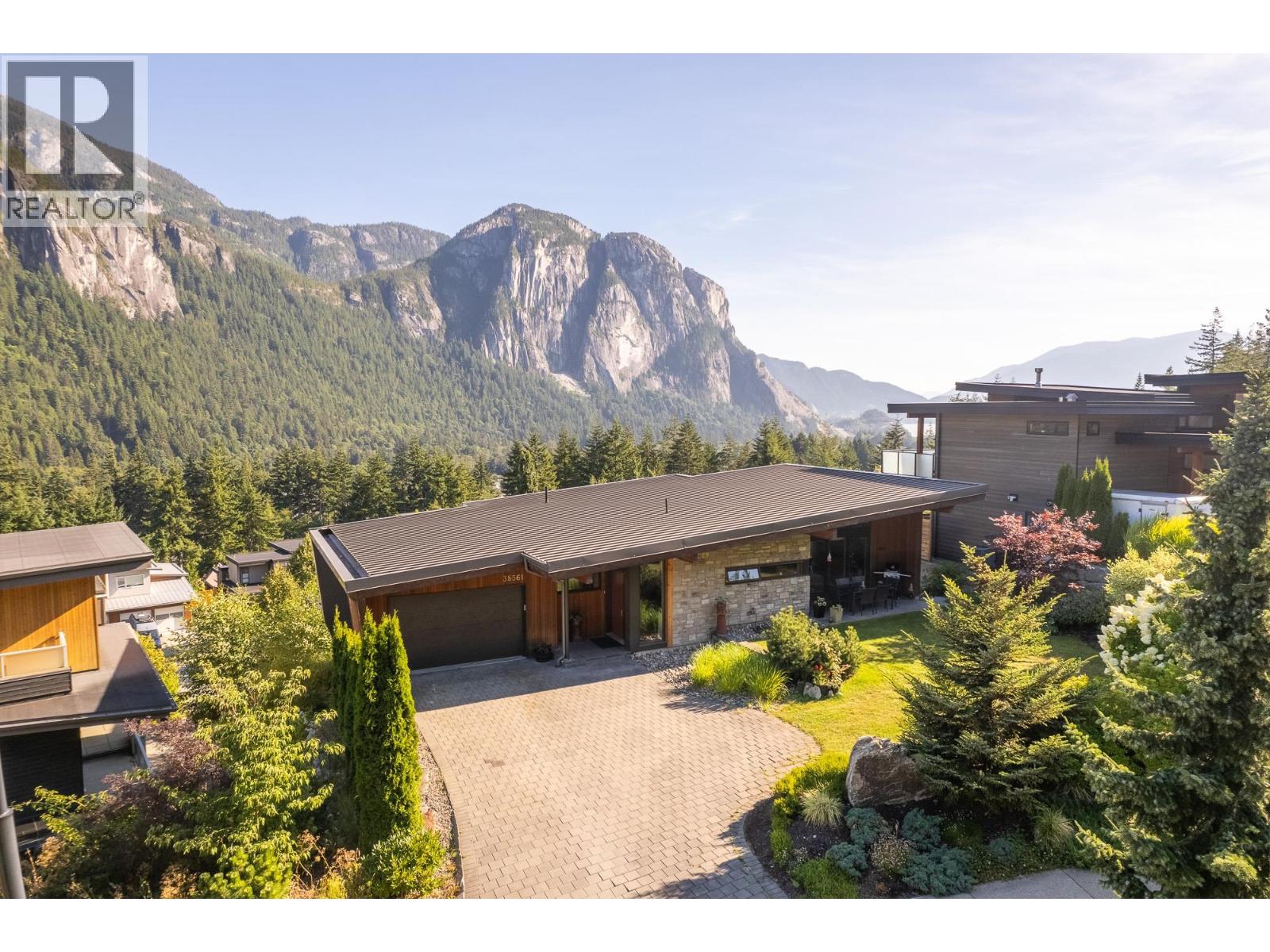 38561 SKY PILOT DRIVE, Squamish