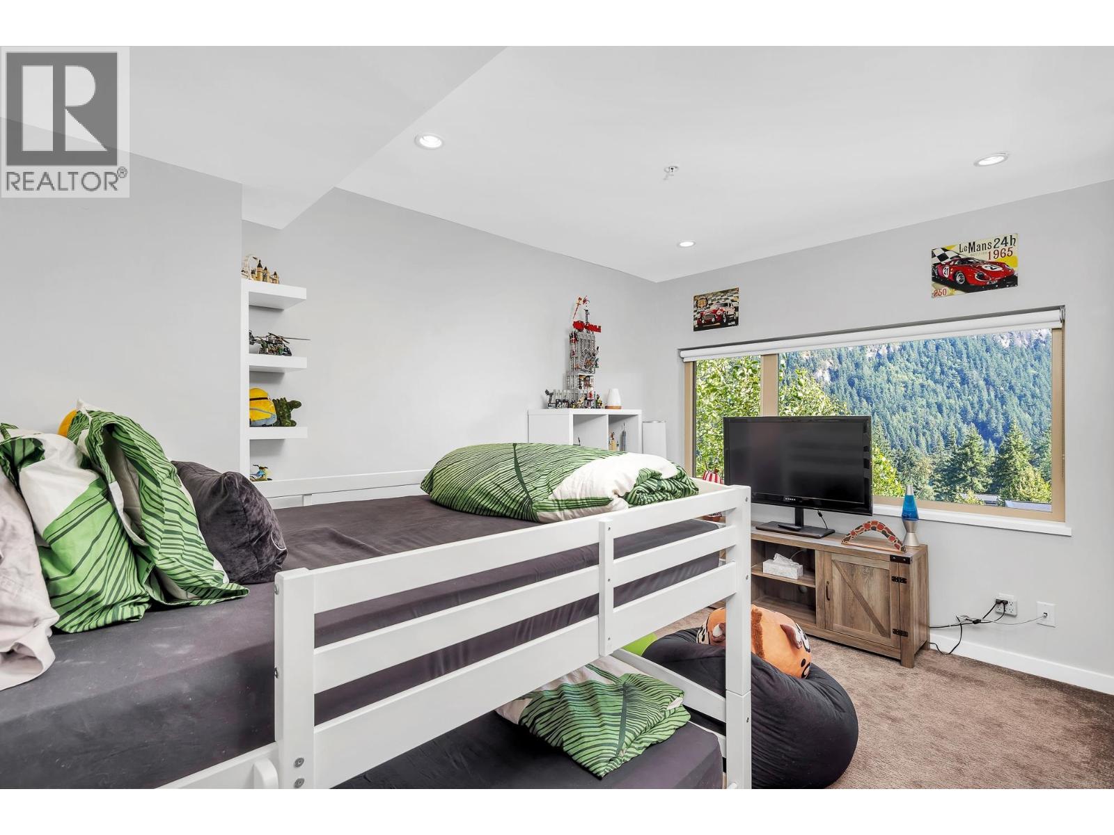 38561 SKY PILOT DRIVE, Squamish