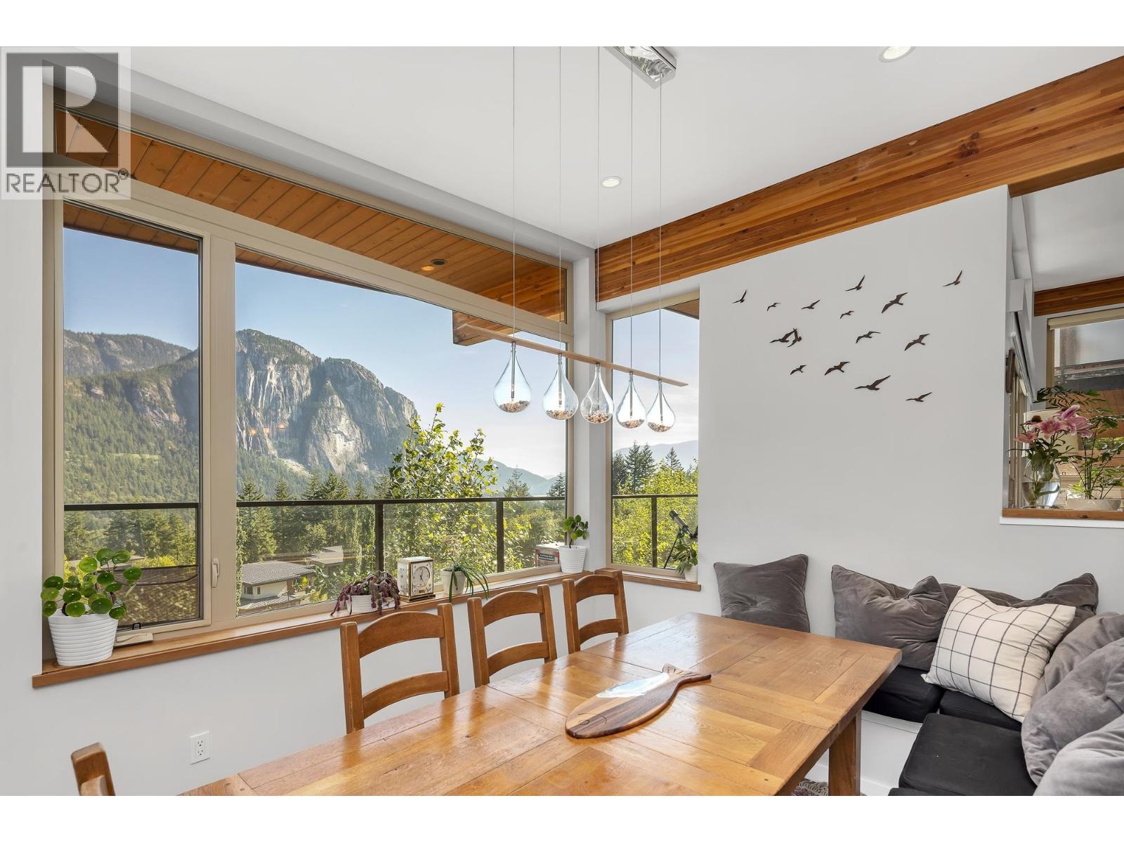 38561 SKY PILOT DRIVE, Squamish