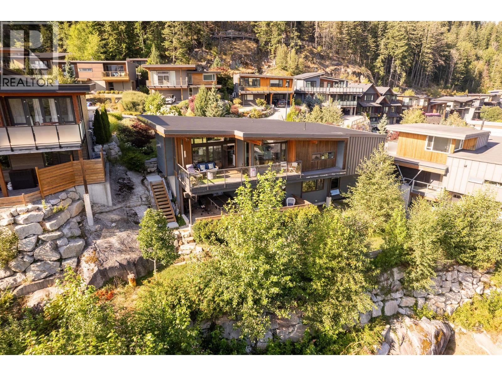 38561 SKY PILOT DRIVE, Squamish