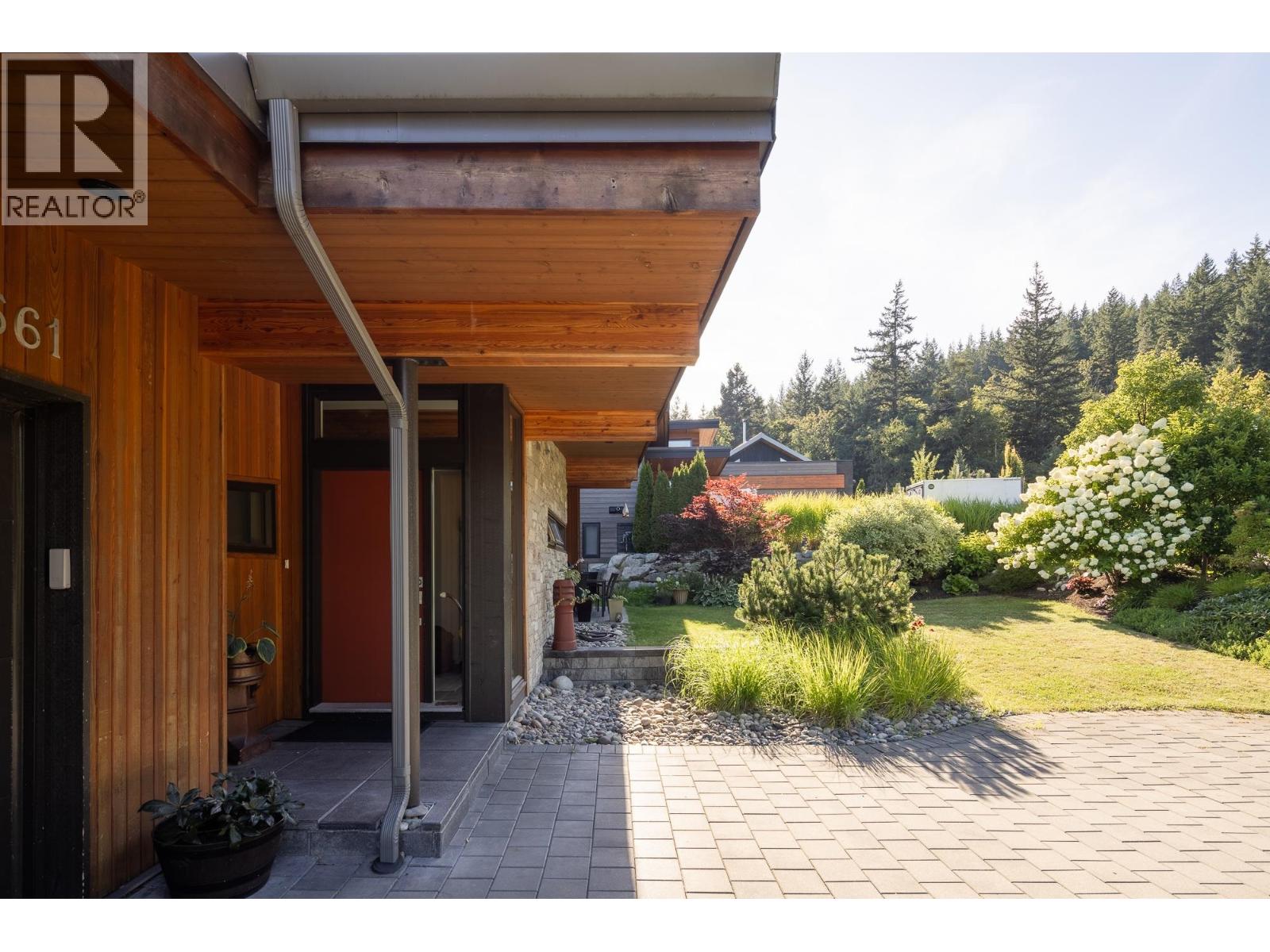 38561 SKY PILOT DRIVE, Squamish