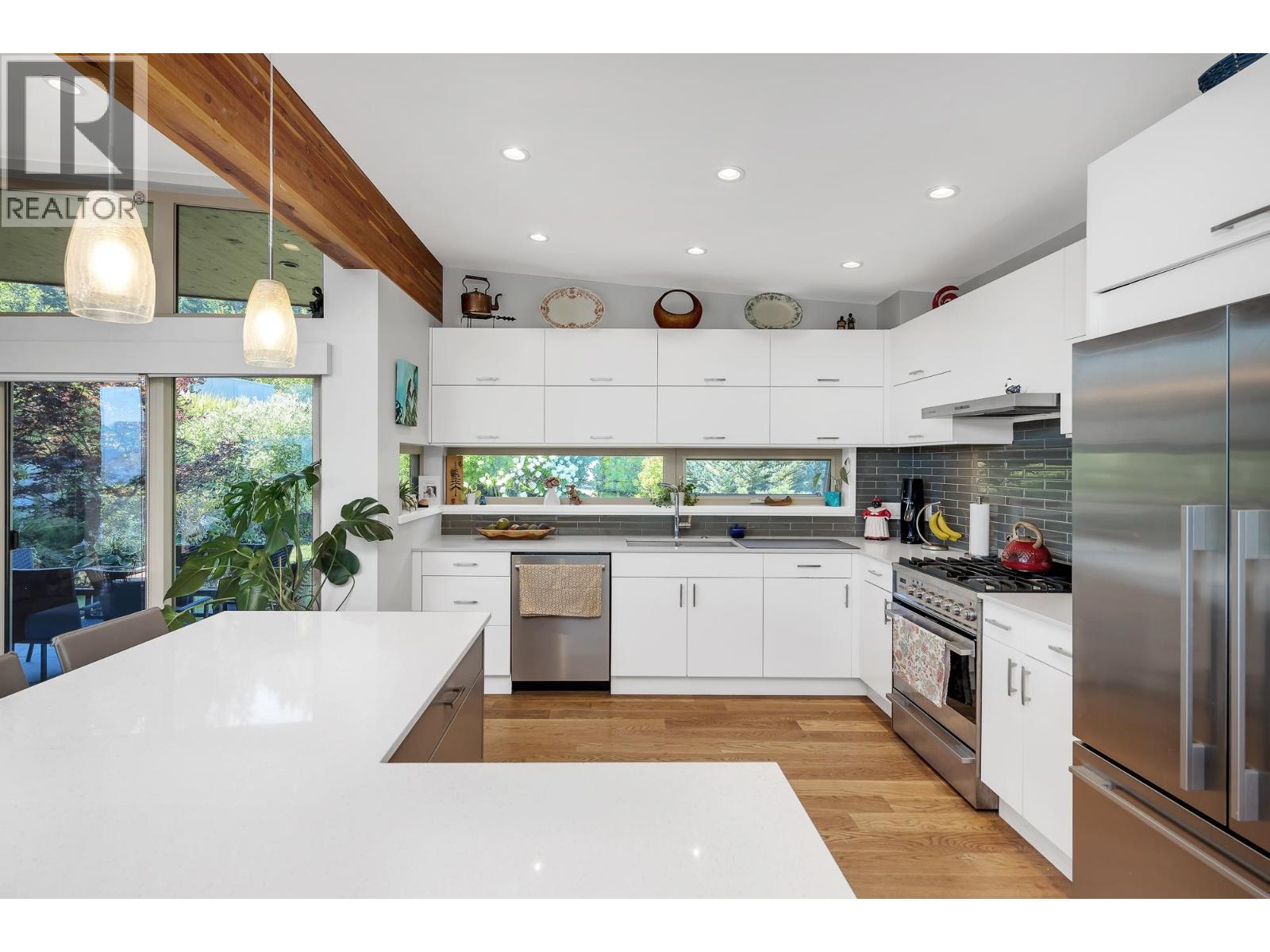 38561 SKY PILOT DRIVE, Squamish