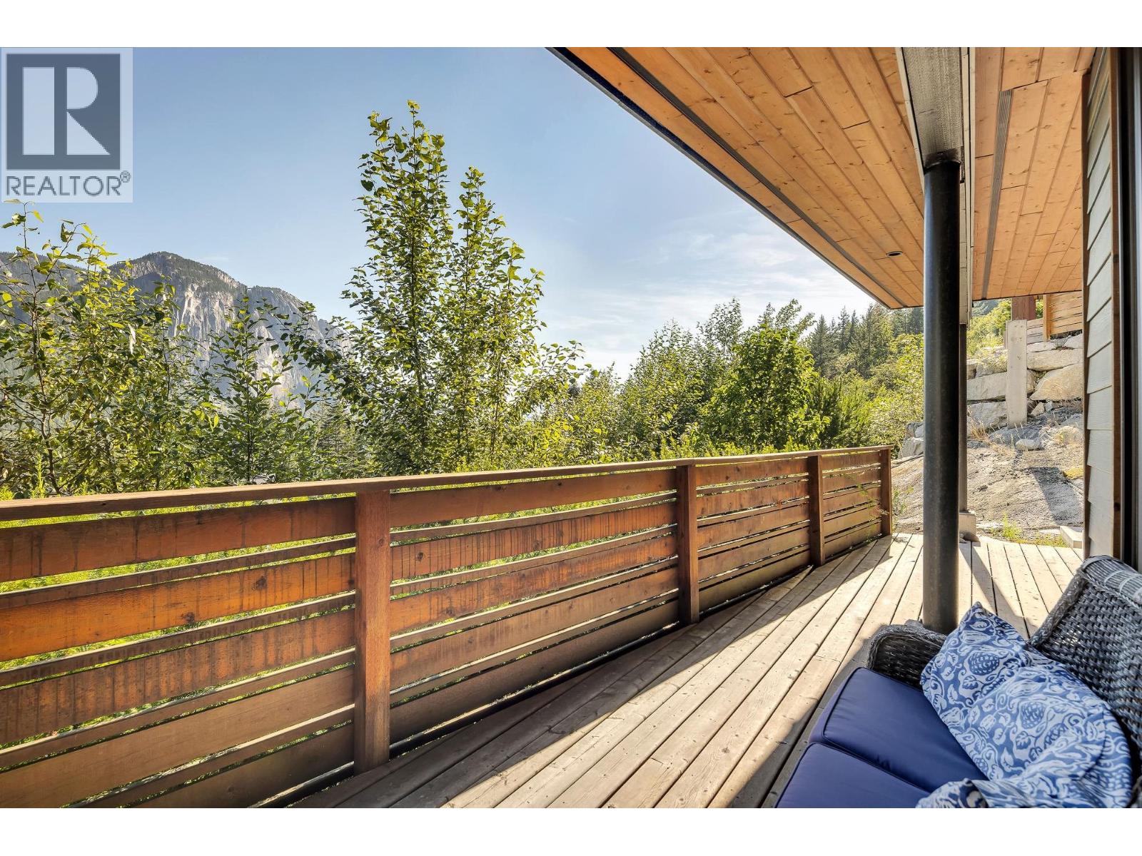 38561 SKY PILOT DRIVE, Squamish