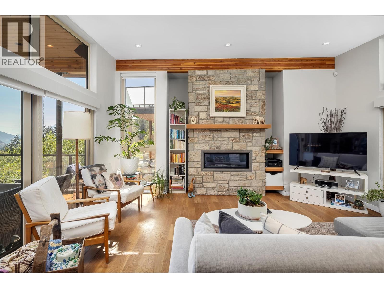 38561 SKY PILOT DRIVE, Squamish