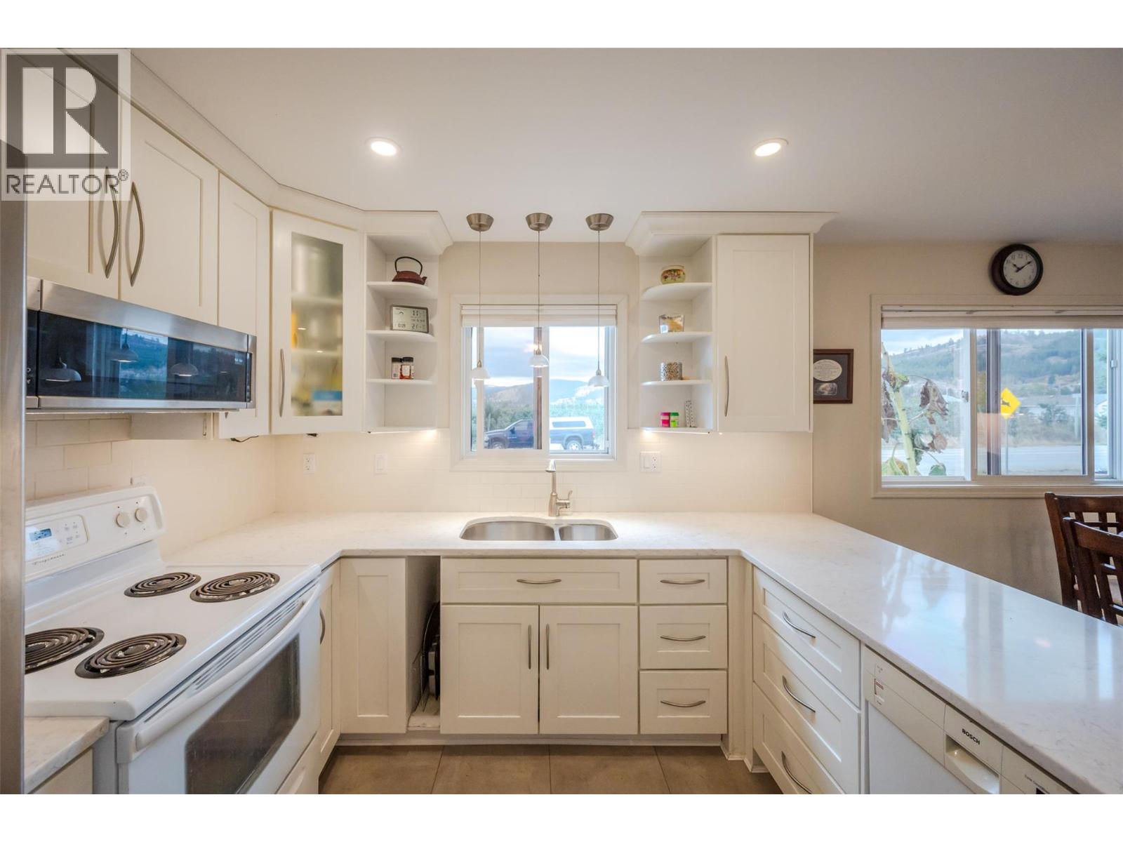  11120 Jones Flat Road, Summerland
