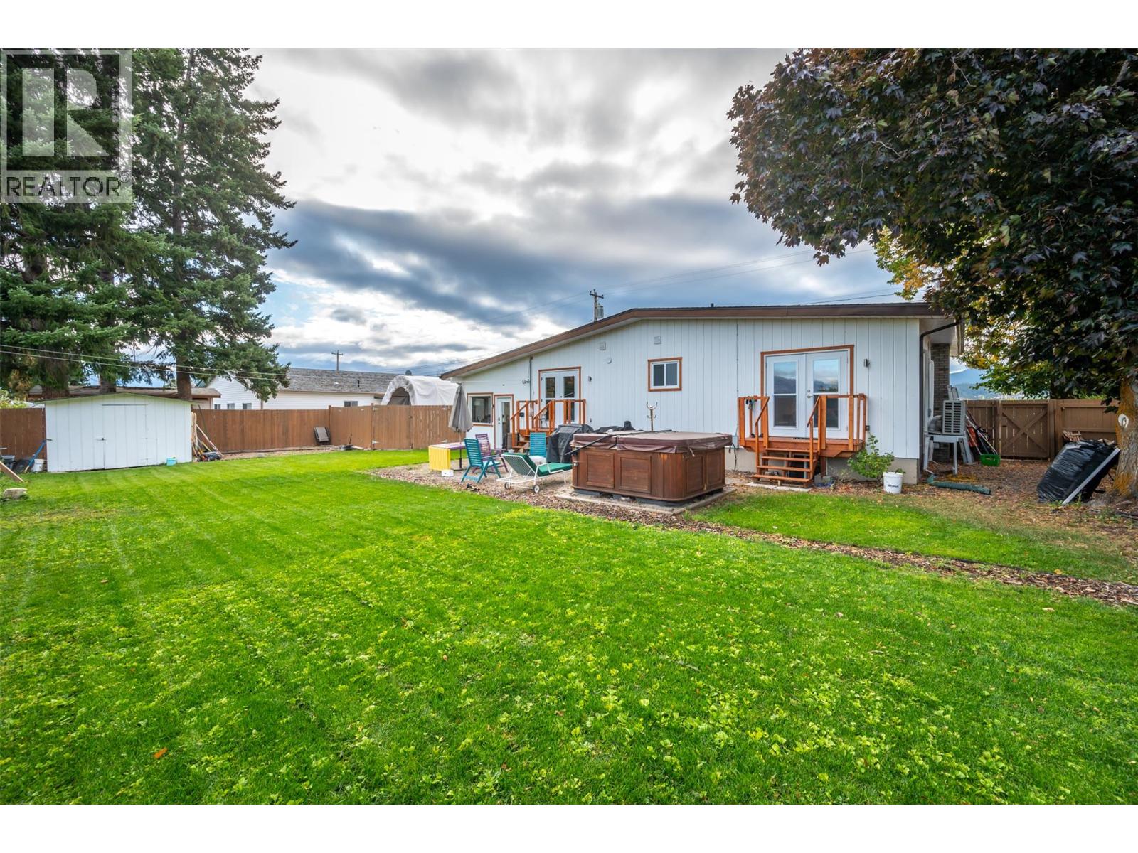  11120 Jones Flat Road, Summerland