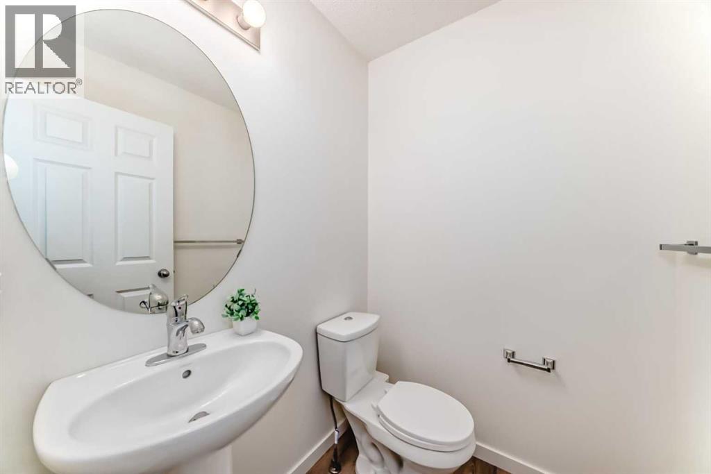 790 River Heights Crescent, Cochrane