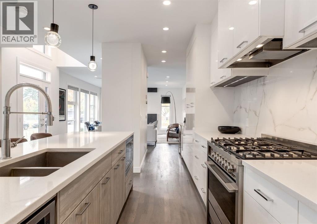 Single Family House for Sale in   Avenue SW Richmond Calgary 